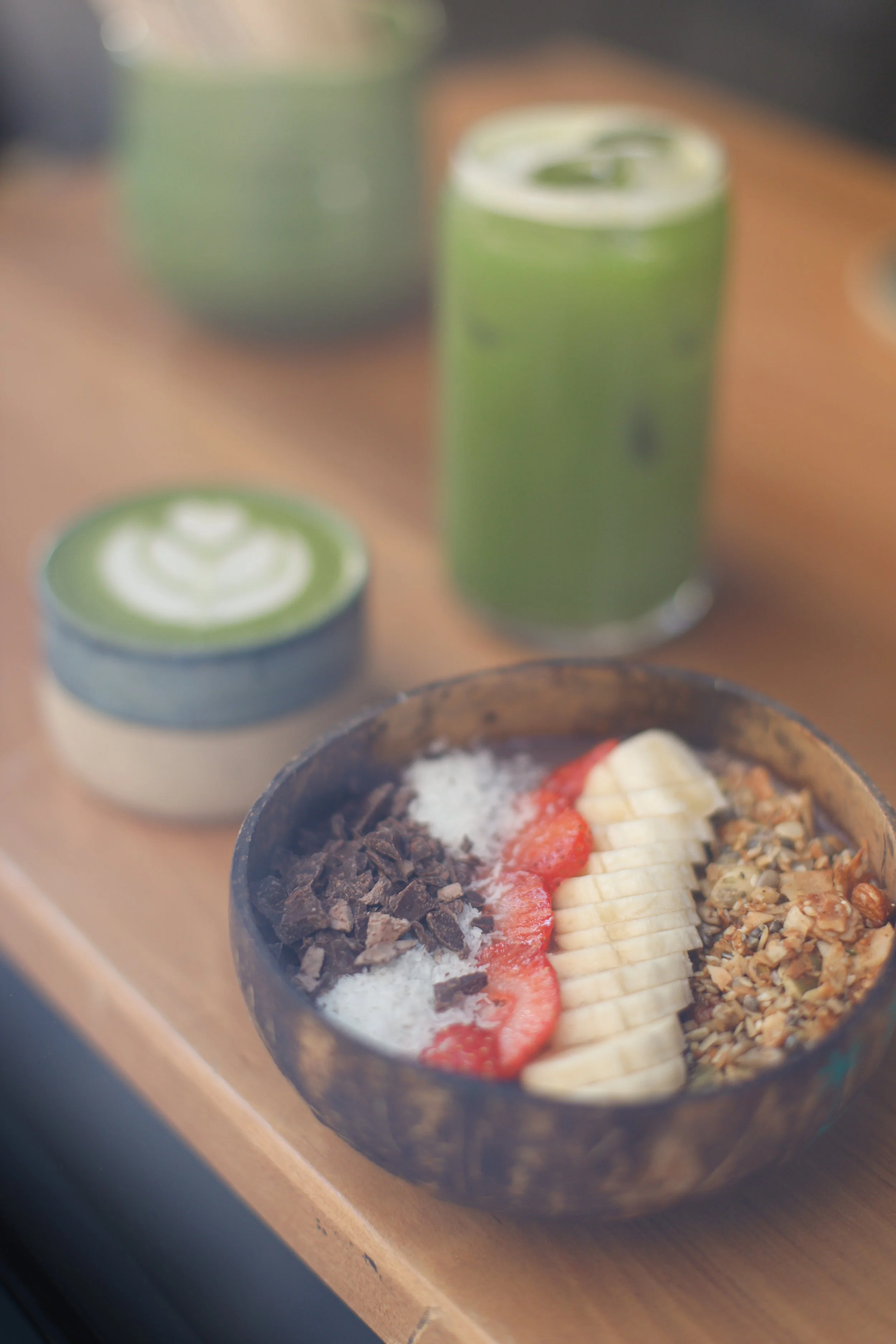Food photography for Zero Healthy Bar, Napoli, photographing granola bowl, matcha latte, and specialty coffee