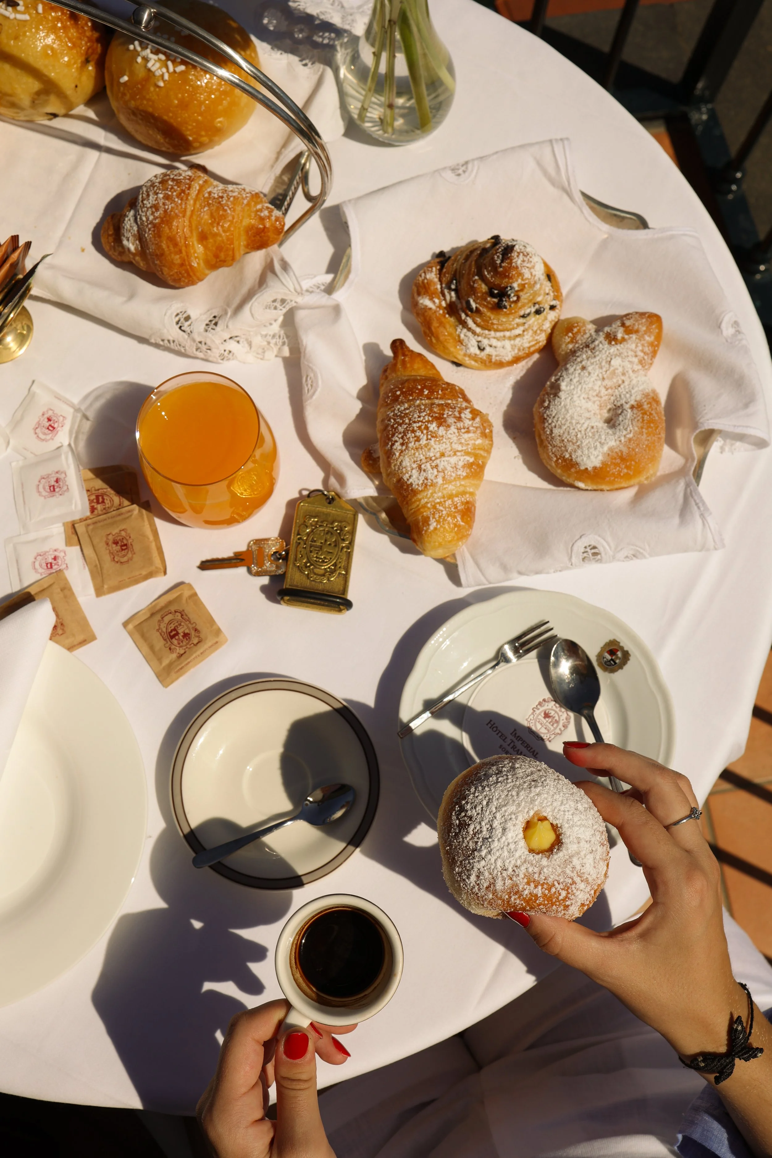 Hospitality photographer for Hotel Tramontano in Sorrento, photographing the Room Service along with breakfast, croissant, cakes and coffee 