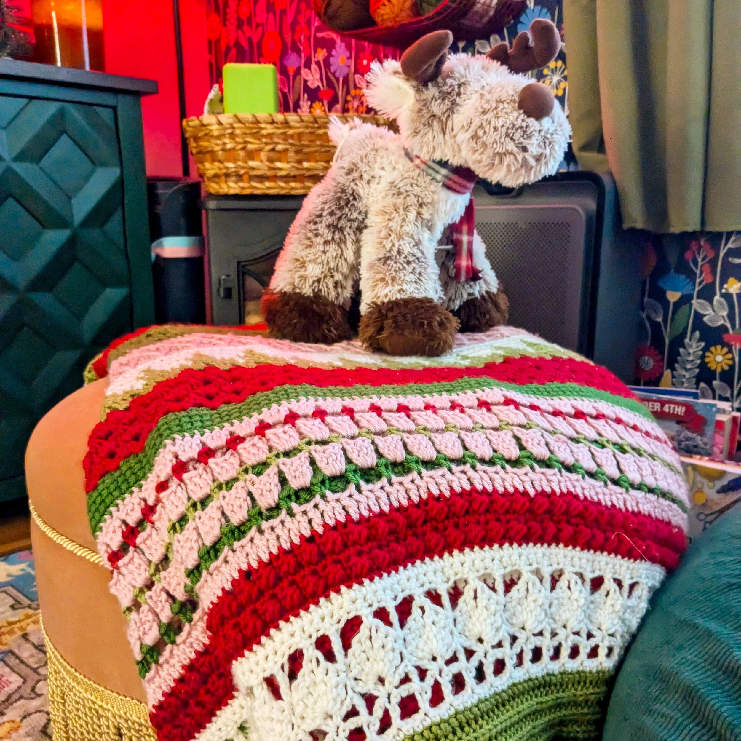 xmas blanket crochet.jpg