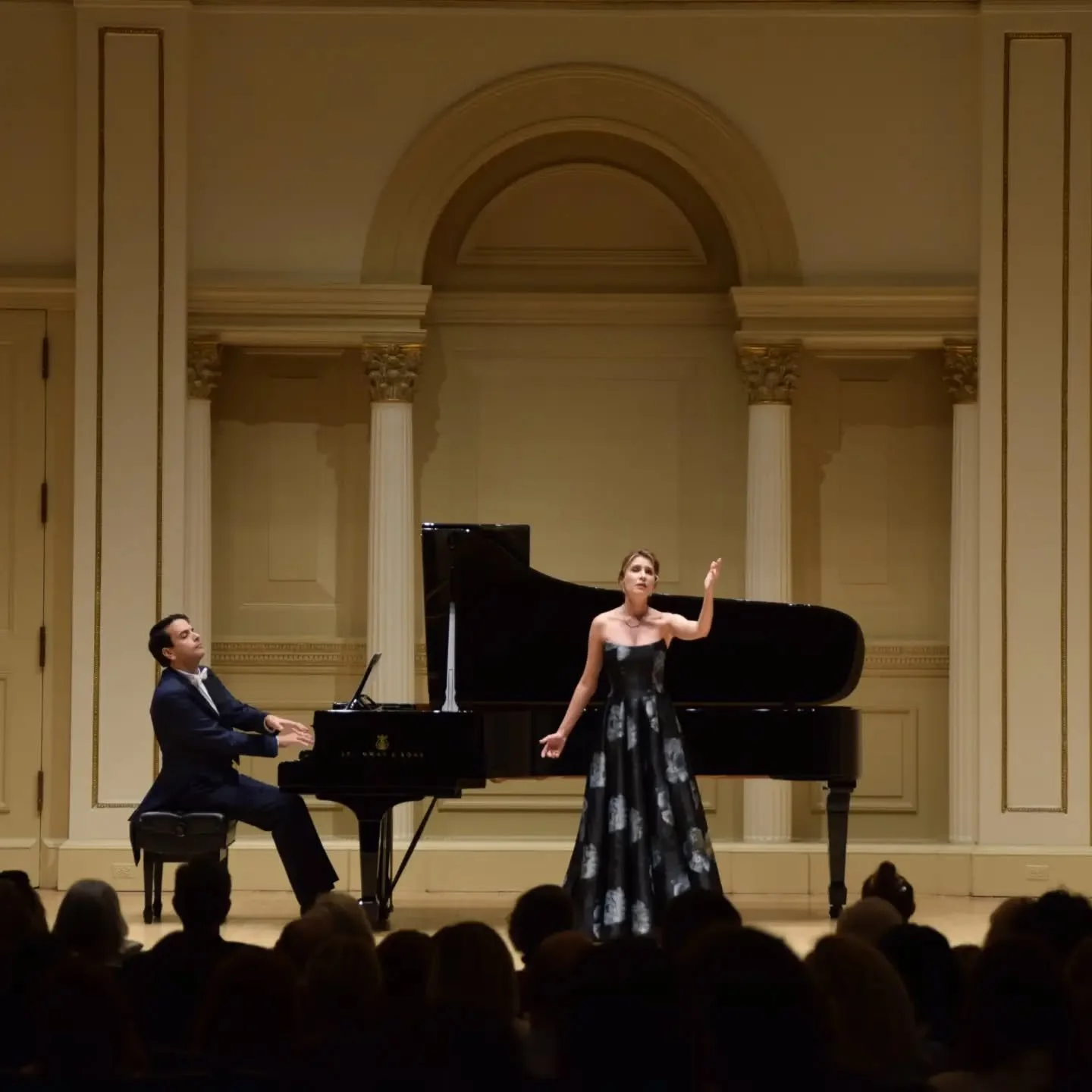 Ten rok przyni&oacute;sł mi kilka miłych niespodzianek. Występ w Carnegie Hall od lat znajdował się na mojej liście marzeń i ogromnie się cieszę, że w tym roku dostąpiłam tego zaszczytu.

Dziękuję organizatorom konkursu Manhattan International&nbsp;M