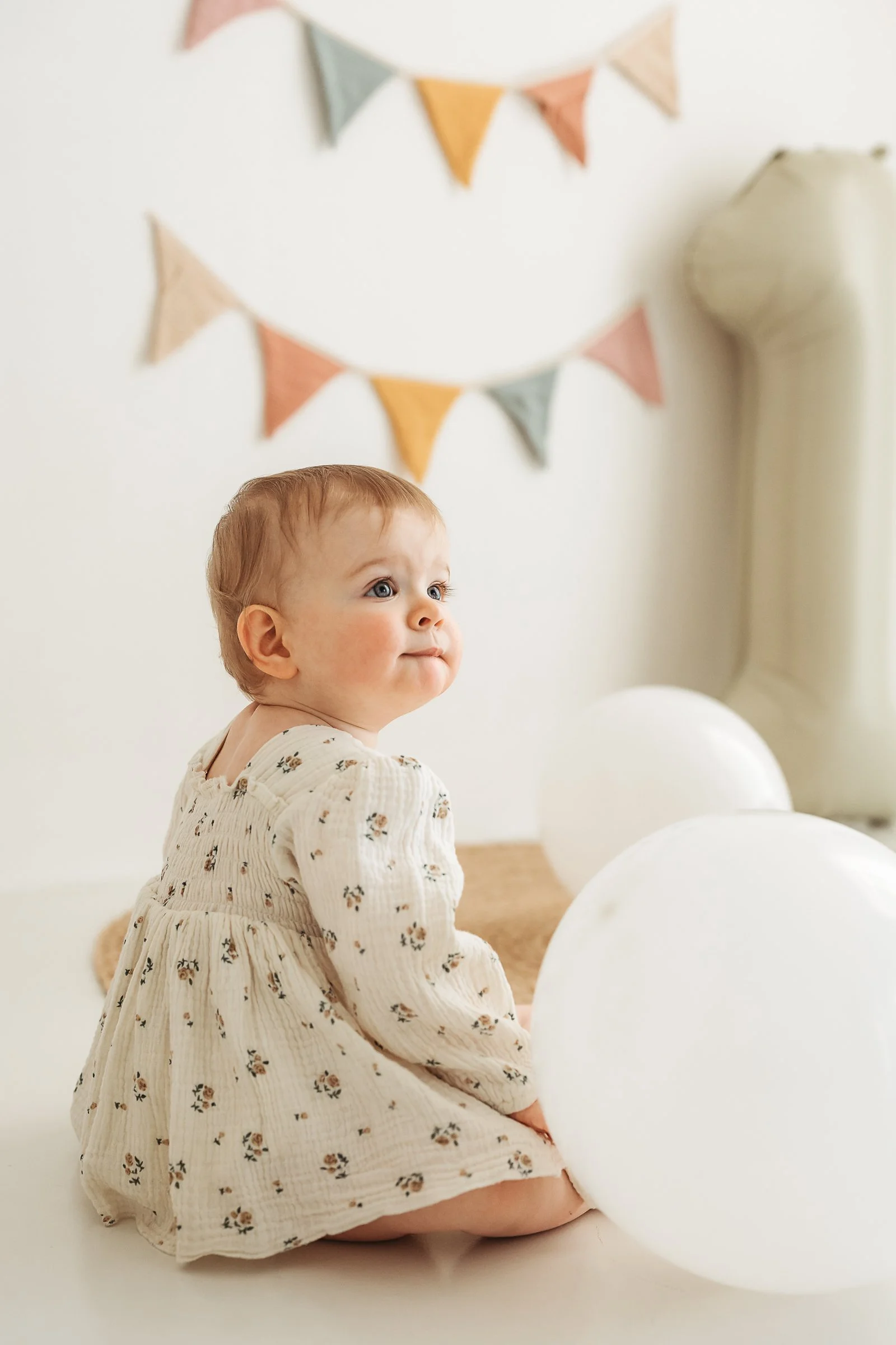 First BIrthday Session - Ines Henderson Photography-56.jpg