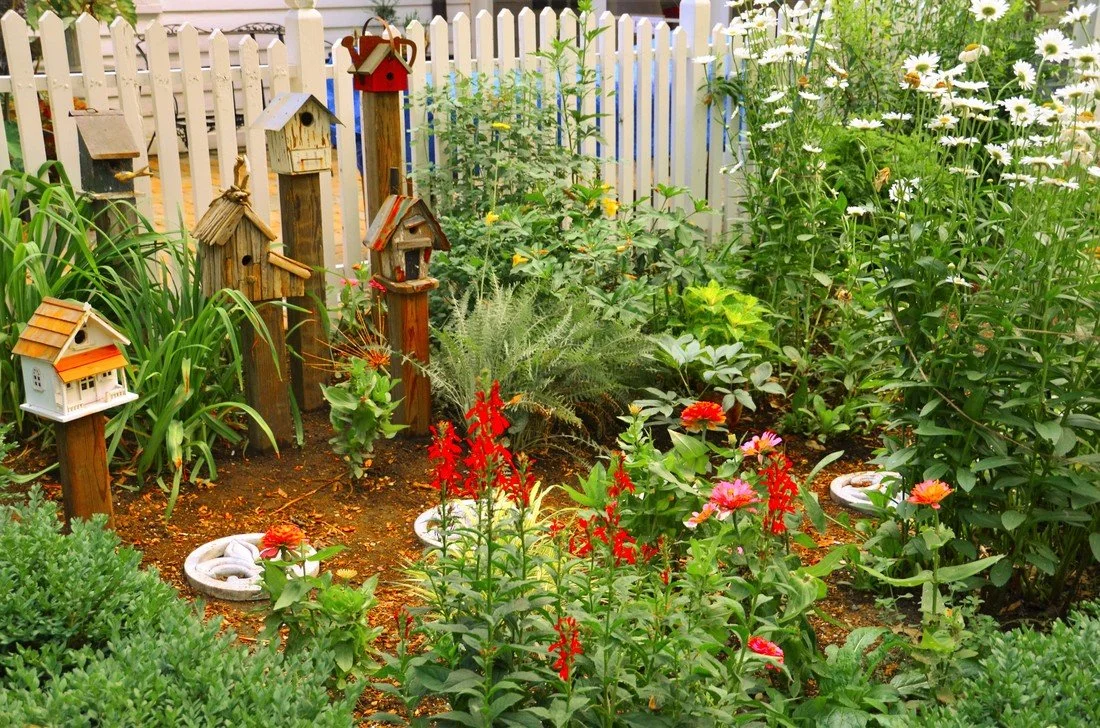 Esquire's Cottage Garden