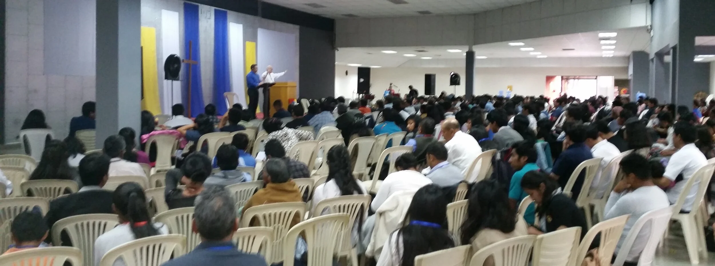 Gracia Y Verdad Conferencia, Cochabamba, Bolivia, 2018. Supporting South American pastors through plenary sessions and seminars.