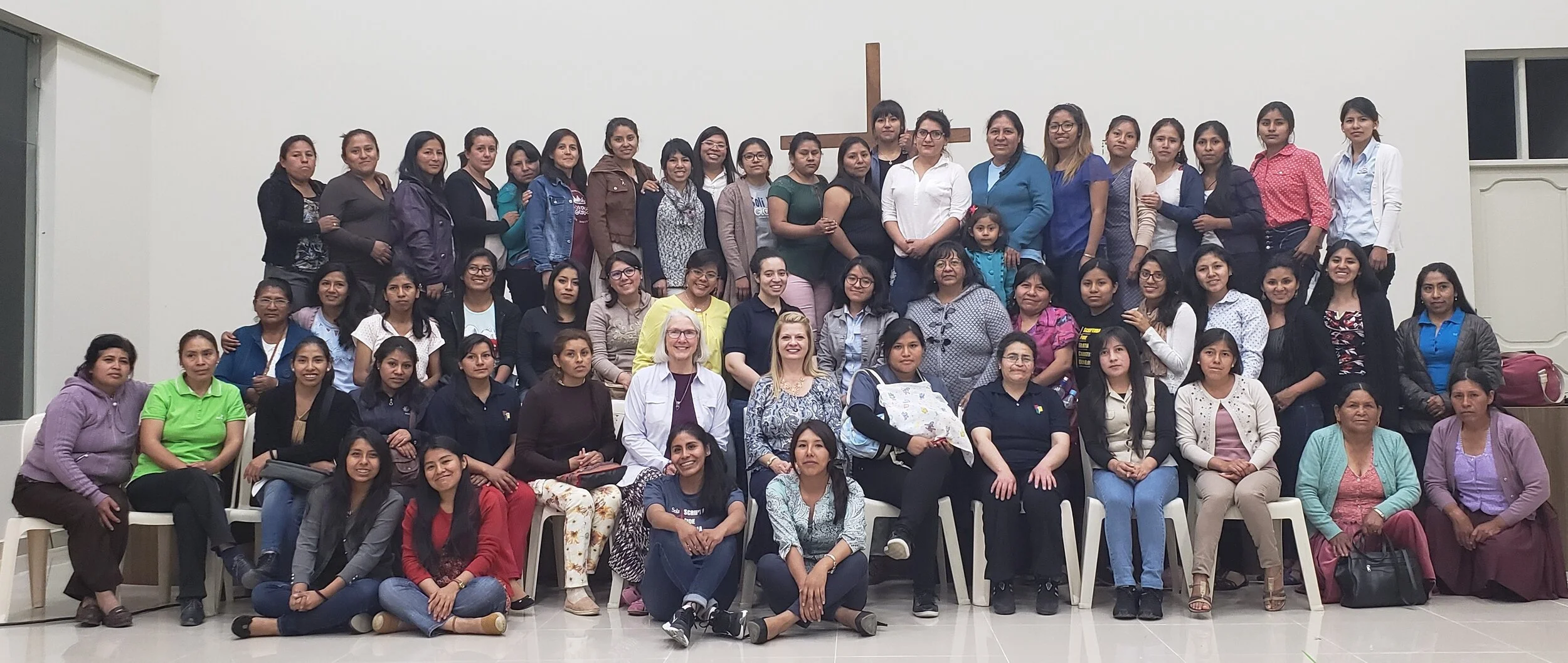 Women’s seminars with Brenda Trumper and Jaci Van Ee, at the Gracia Y Verdad Conferencia, Cochabamba, Bolivia.
