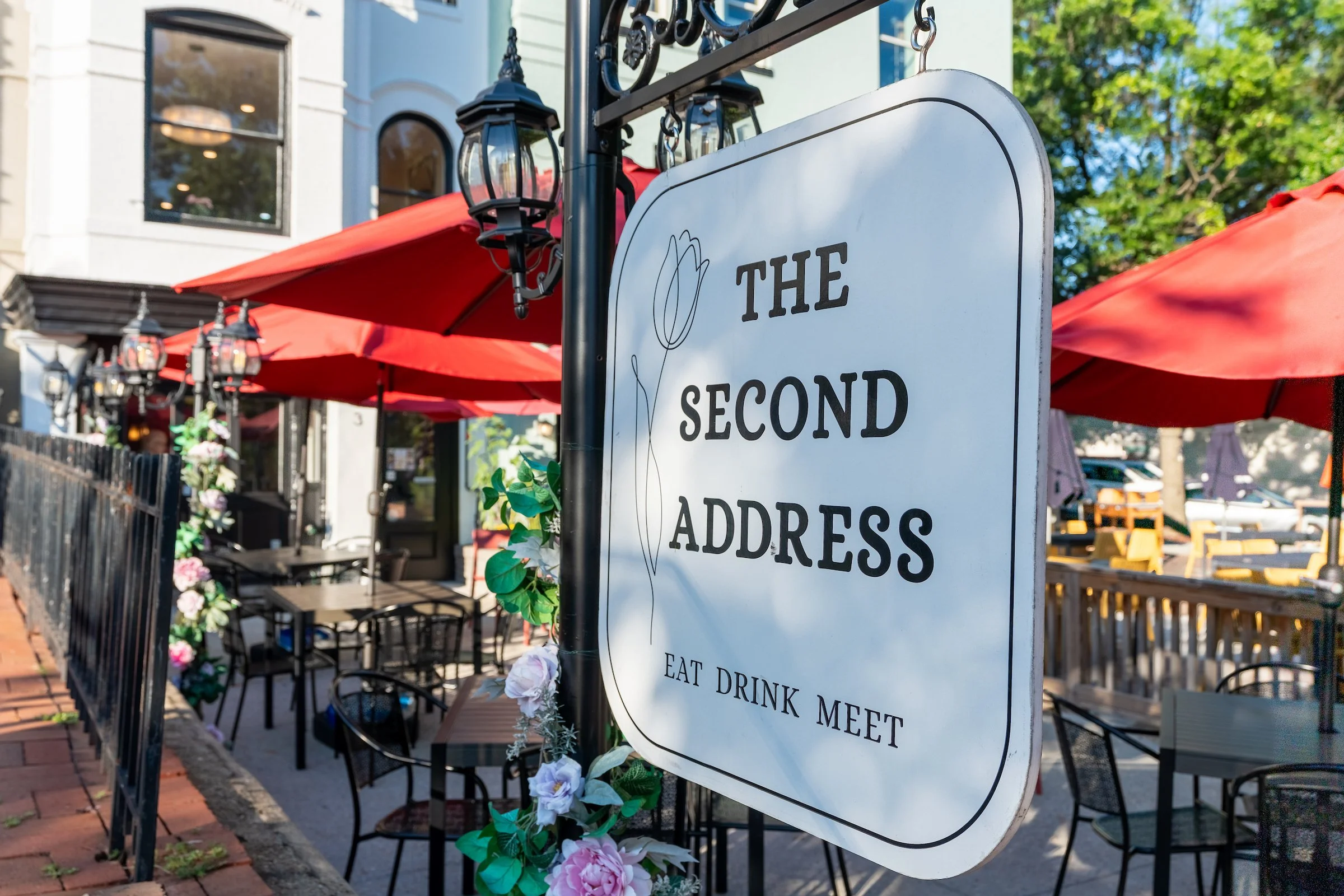   013 305-307 Massachusetts Ave NE.jpg
