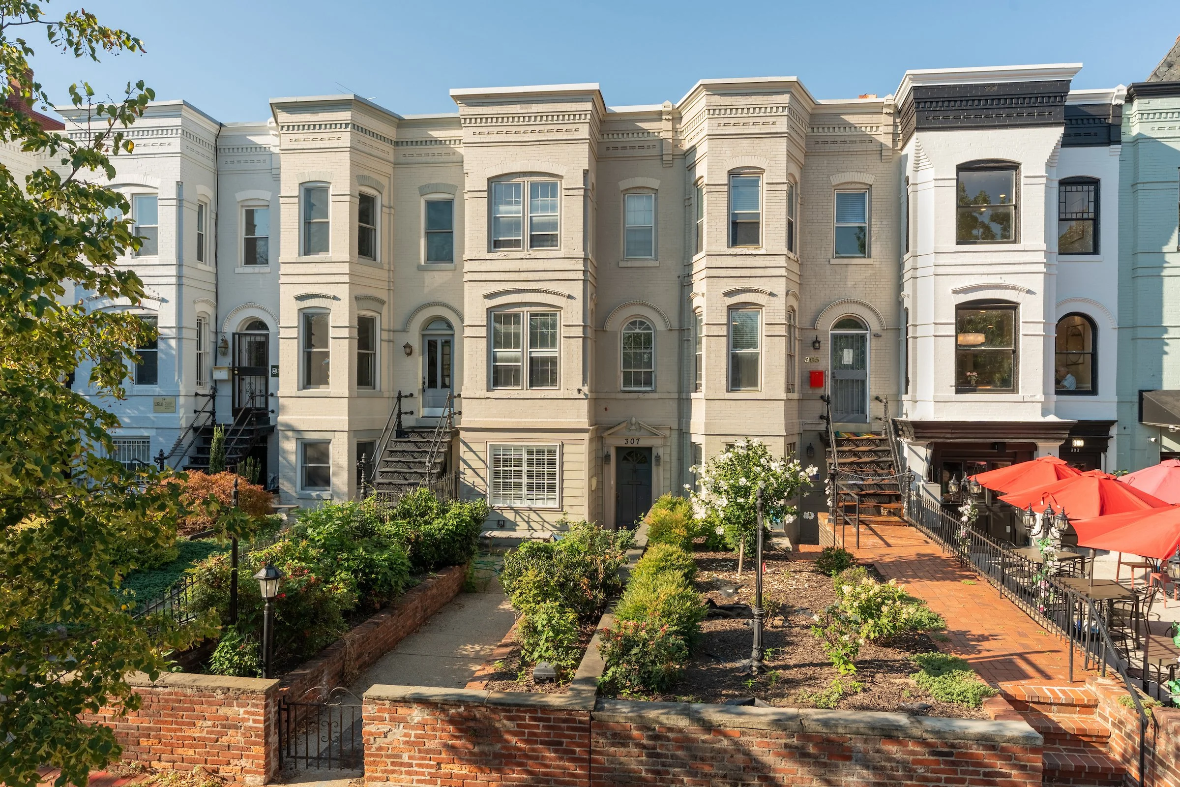   007 305-307 Massachusetts Ave NE-edit.jpg