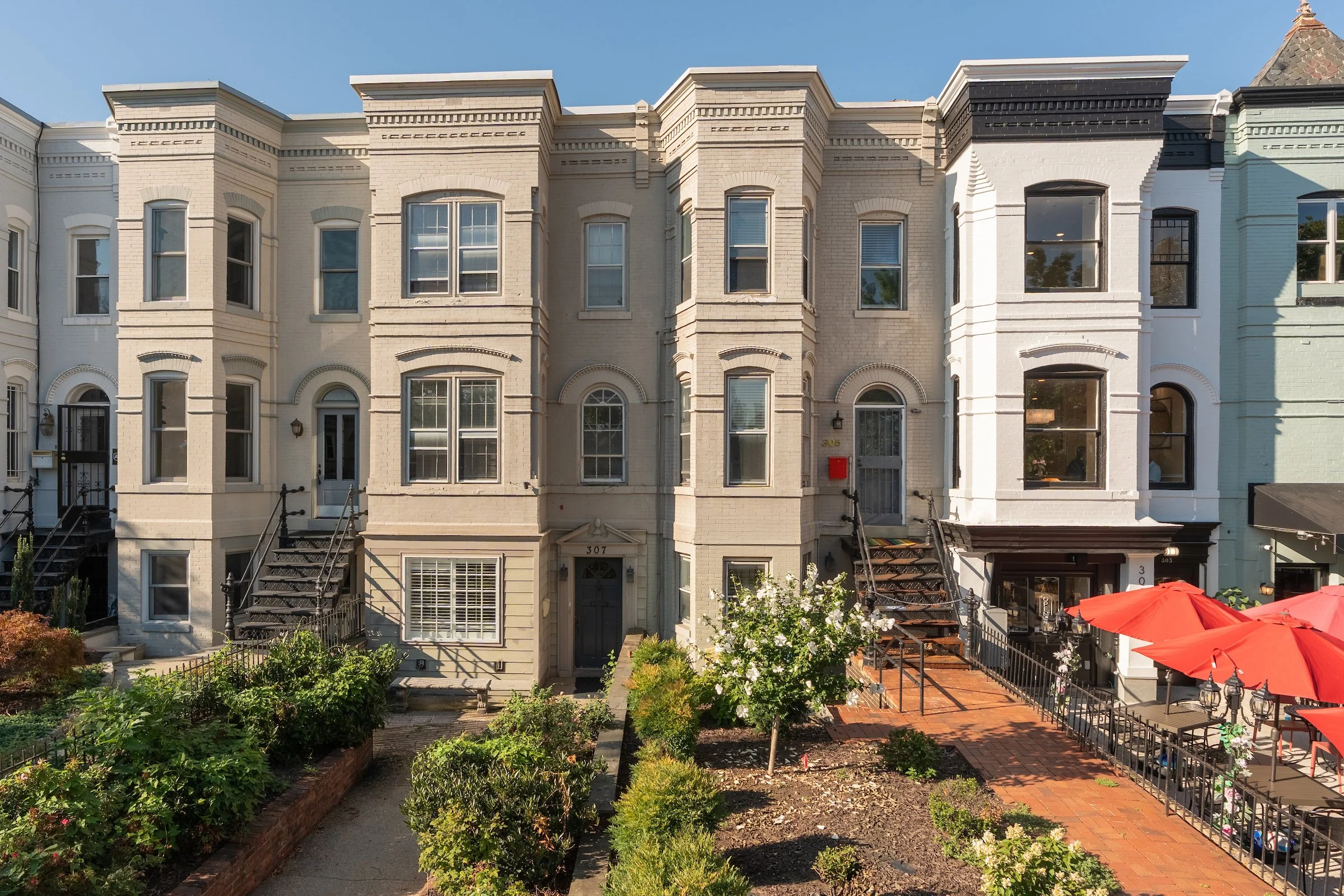   005 305-307 Massachusetts Ave NE-3 edit.jpg