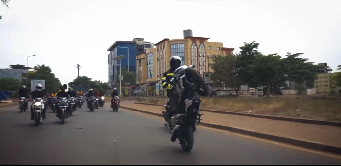 🇲🇱STUNTERS & 12 O’CLOCK CREWS: AFRICA, CHICAGO, NEW YORK, ATLANTA, MIAMI. - CHARLOTTE BIKE LIFE - WEST AFRICA - MOTION 