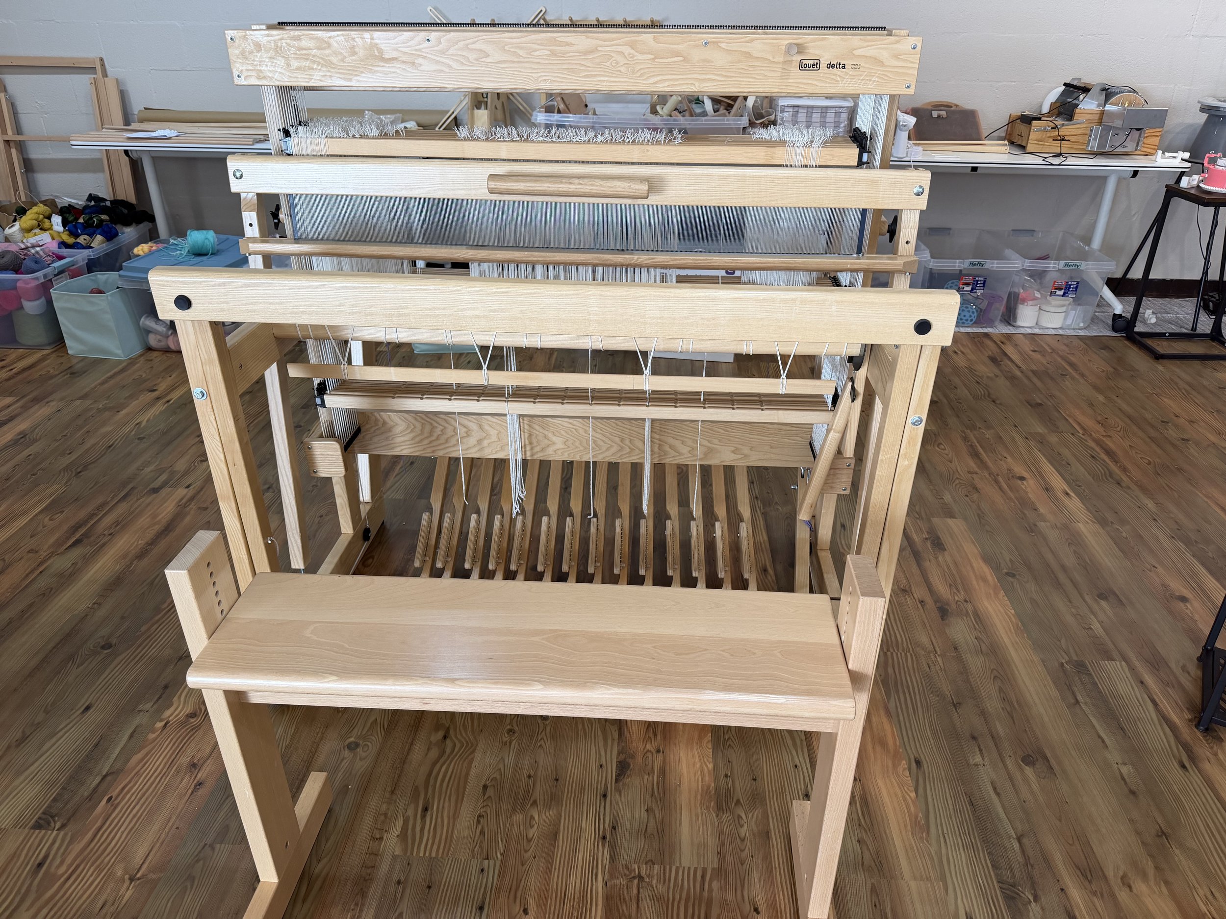 Louet Delta Floor Loom - 12 Shafts, 110cm with Bench - Pre-owned