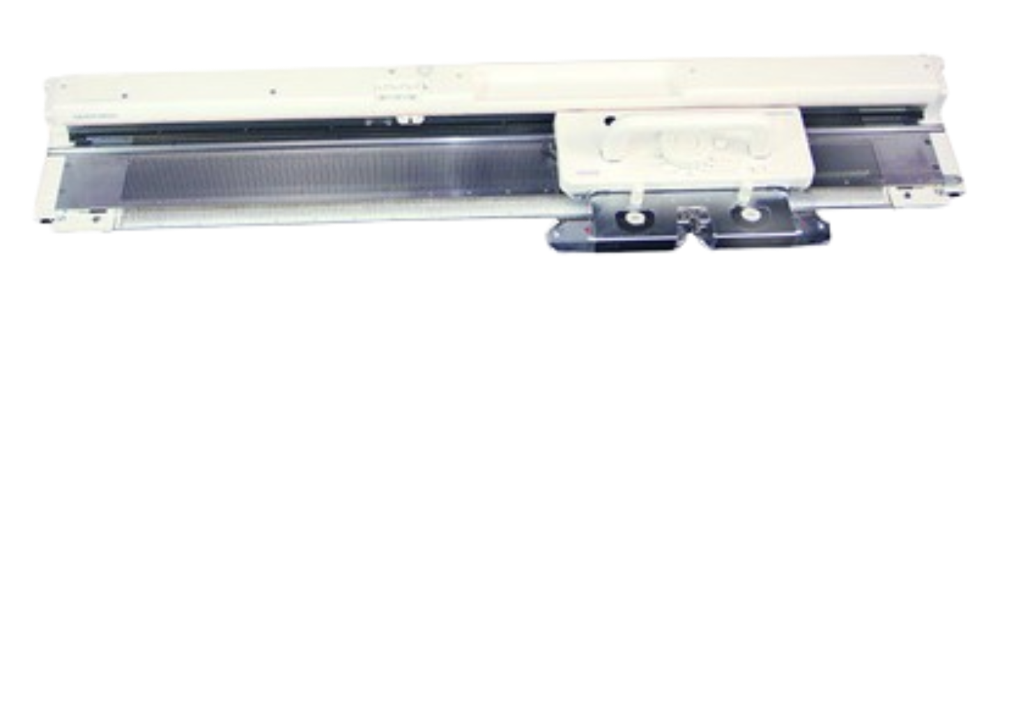 Silver Reed SK840 Electronic Standard Gauge Knitting Machine - New