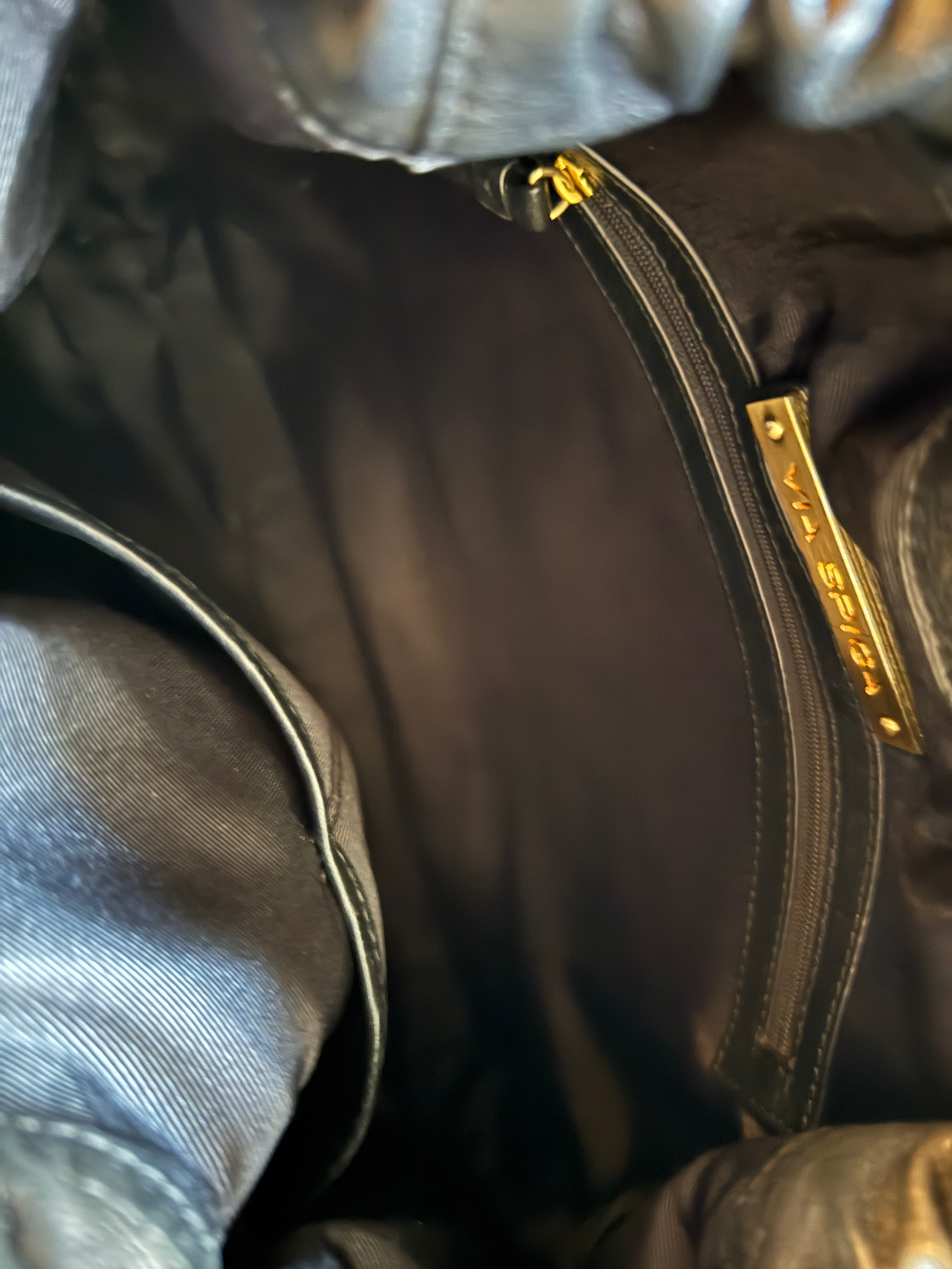 Via Spiga Black Tote - Inside.png