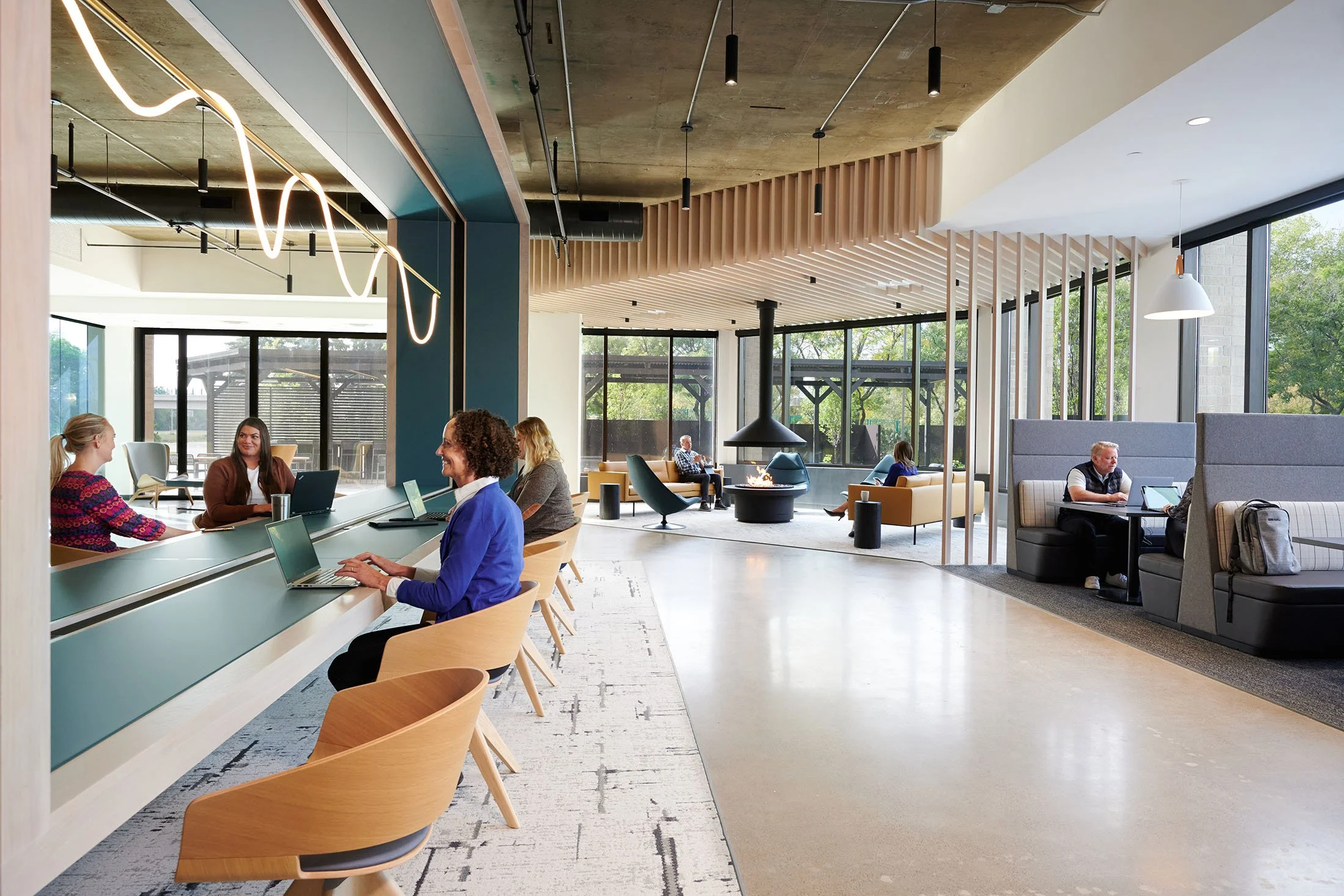 The E lobby and open workspaces