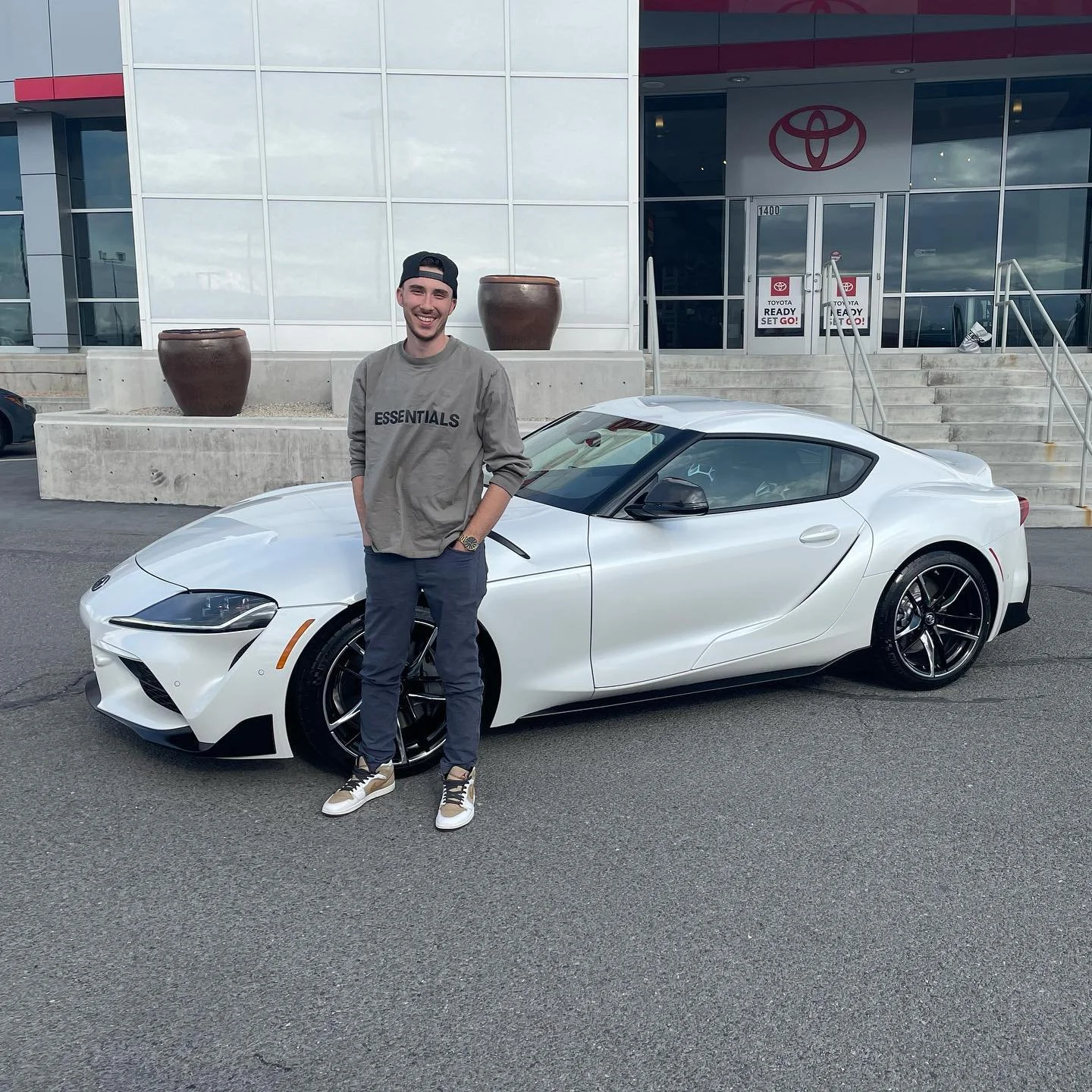 Dream car ✅
I&rsquo;ve been patiently waiting and working hard for this day, and here it is, my 2021 Toyota Supra!  S/O to my wife for letting me buy it! 
&bull;
&bull;
&bull;
&bull;
&bull;
&bull;
&bull;
&bull;
&bull;
&bull;
#supra #supramk5 #cars #a