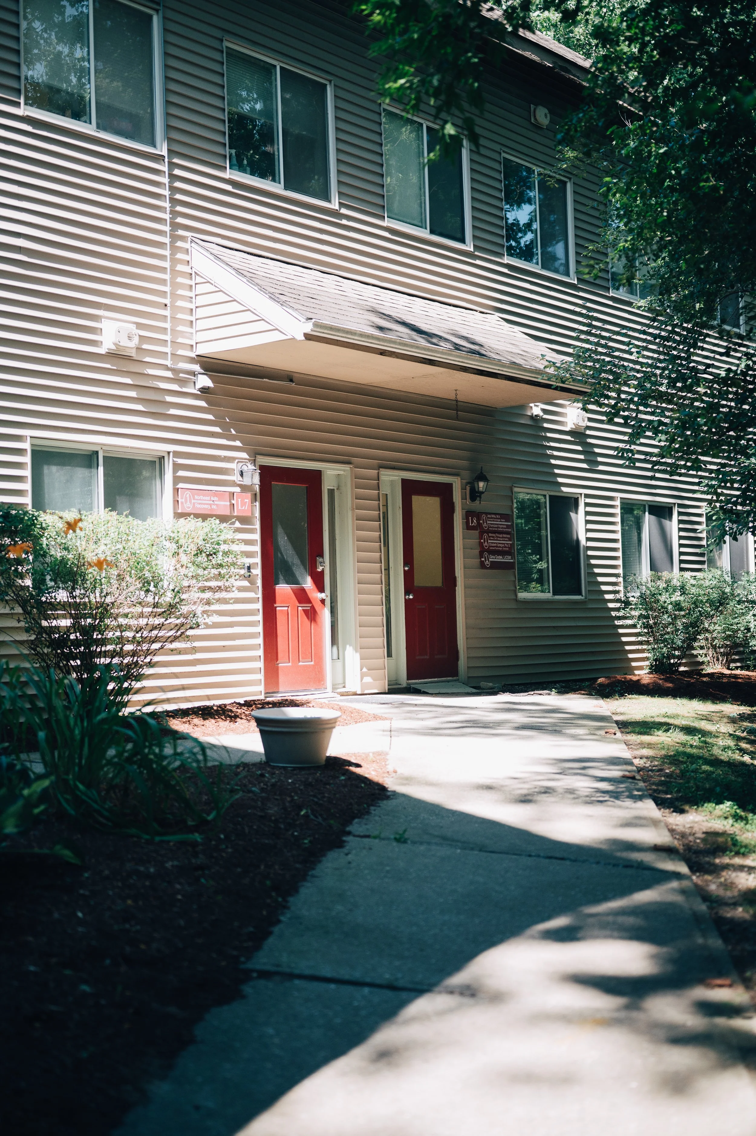 South Burlington, Vermont therapy office for adults seeking individual therapy and EMDR for anxiety, trauma, stress, and burnout.