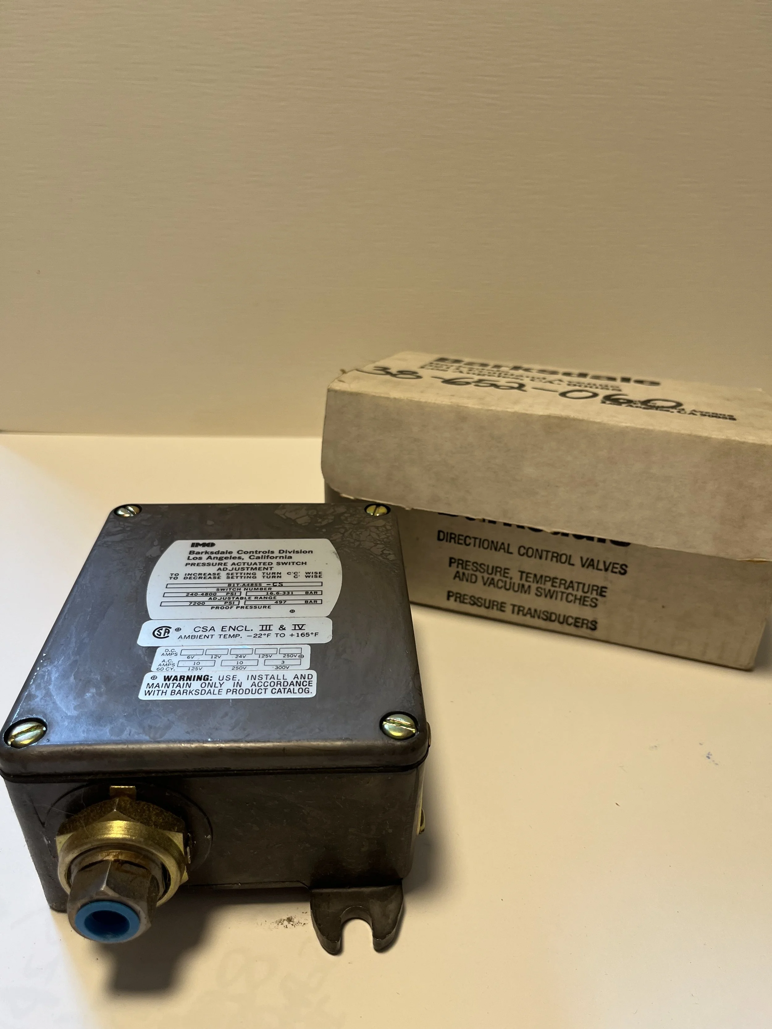 Barksdale Pressure Switch B1T-A48SS-CS