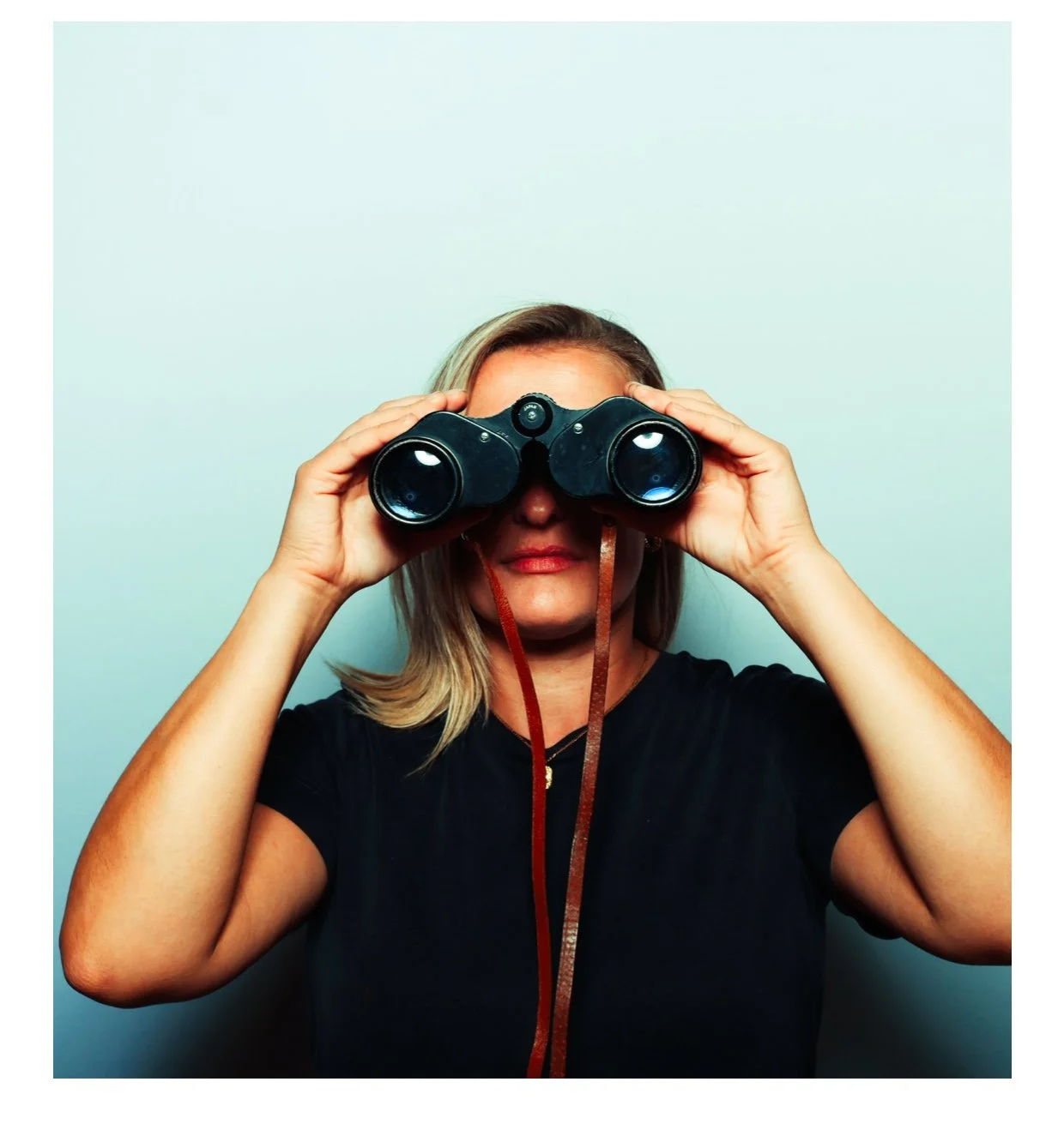What Should You Look for When Booking a Wedding Photo Booth?
