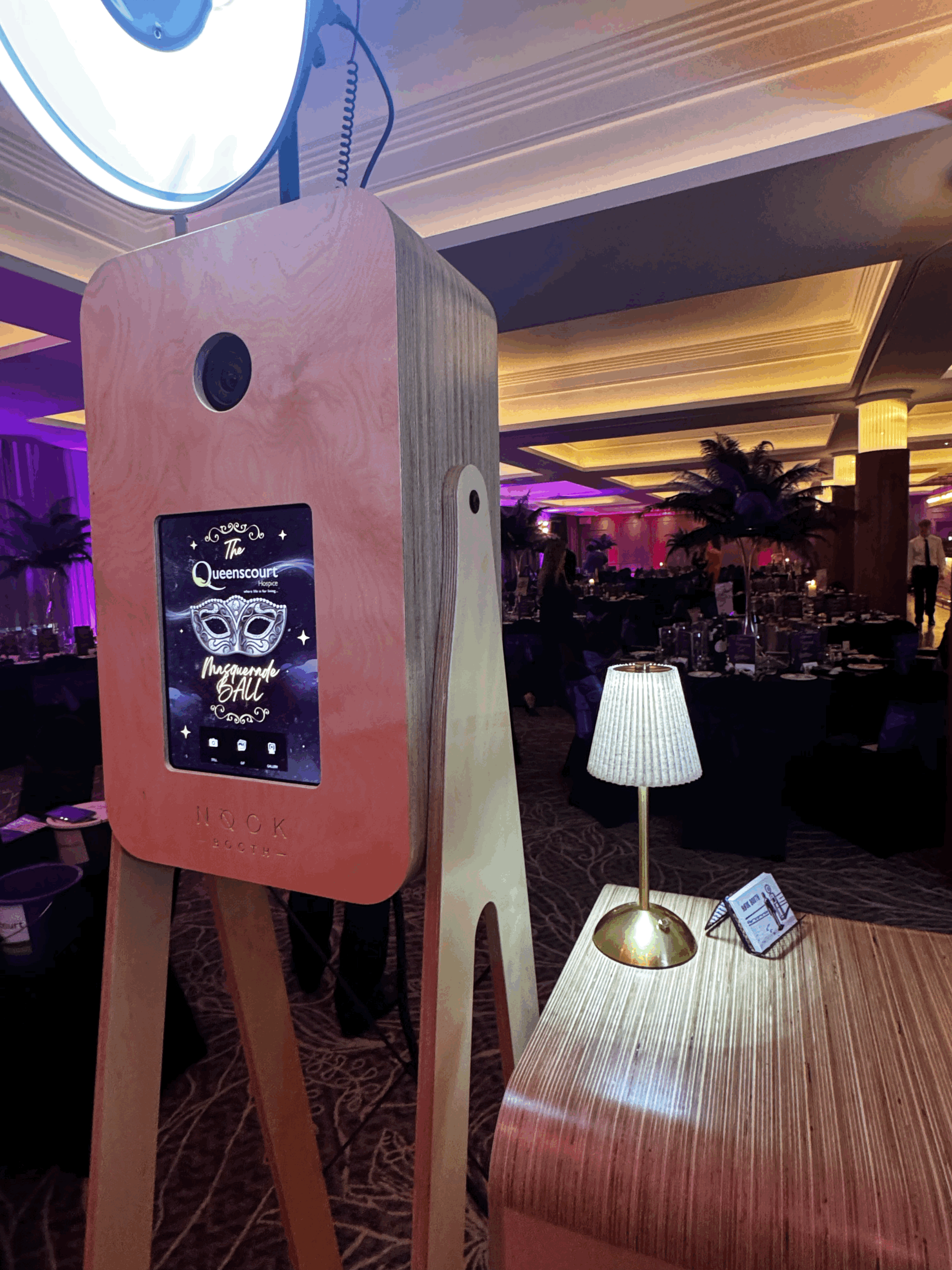 Why Photo Booths Are Making a Comeback at Weddings?