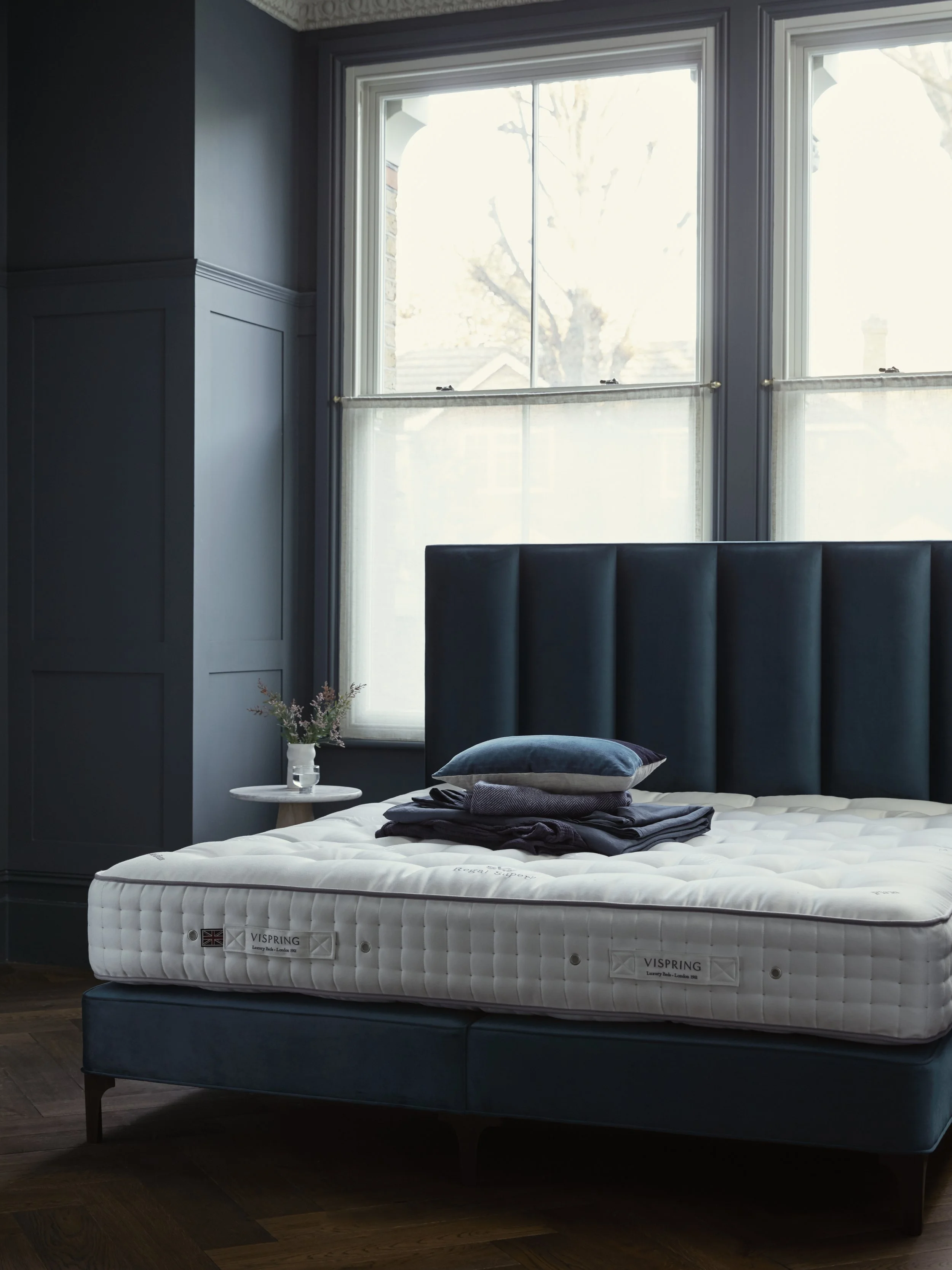 Vispring 150 Regal Superb Medium/Firm with Iris Headboard