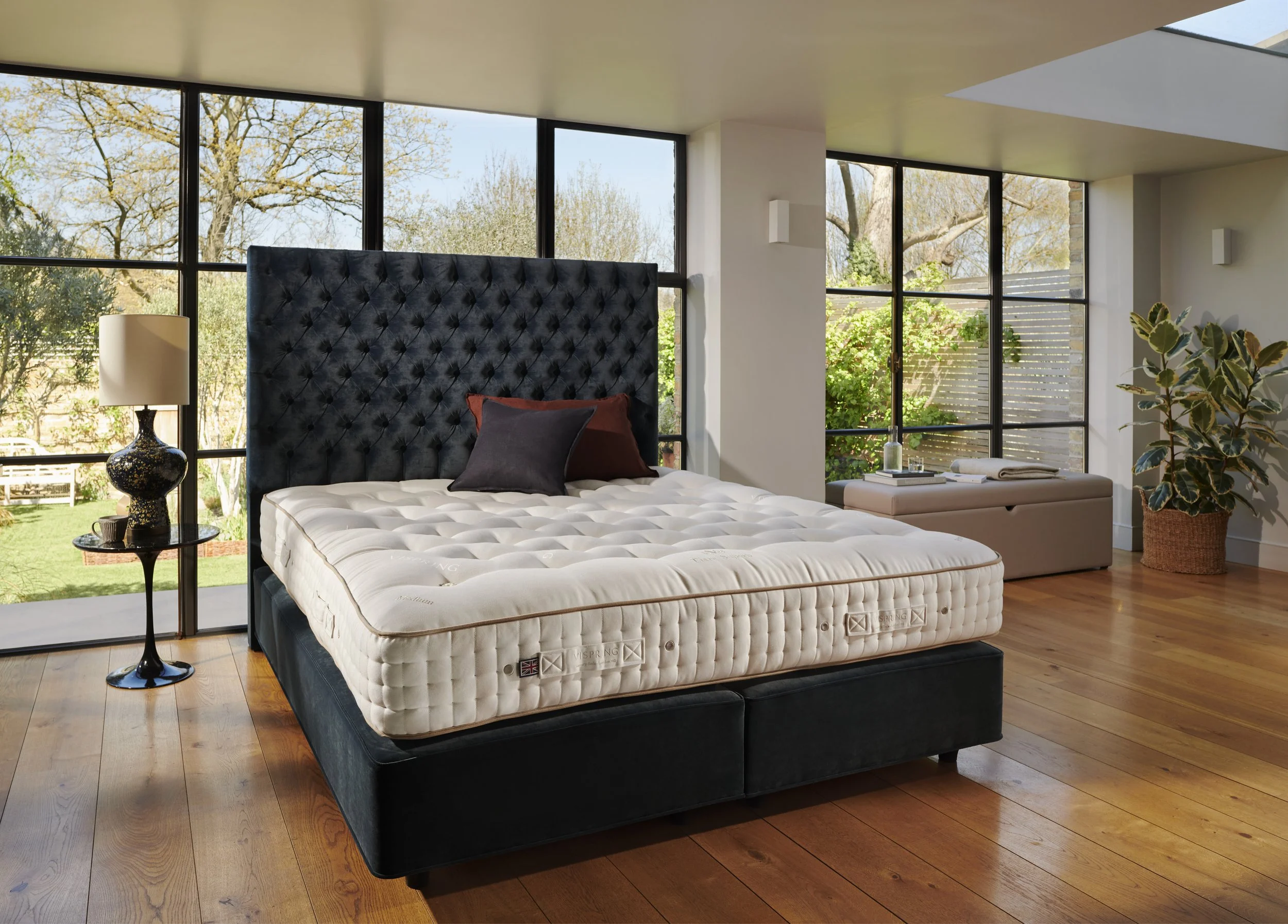 Vispring 182 Tiara Superb Soft/Medium Full Set with Paladdio Headboard in Ogee-Clay