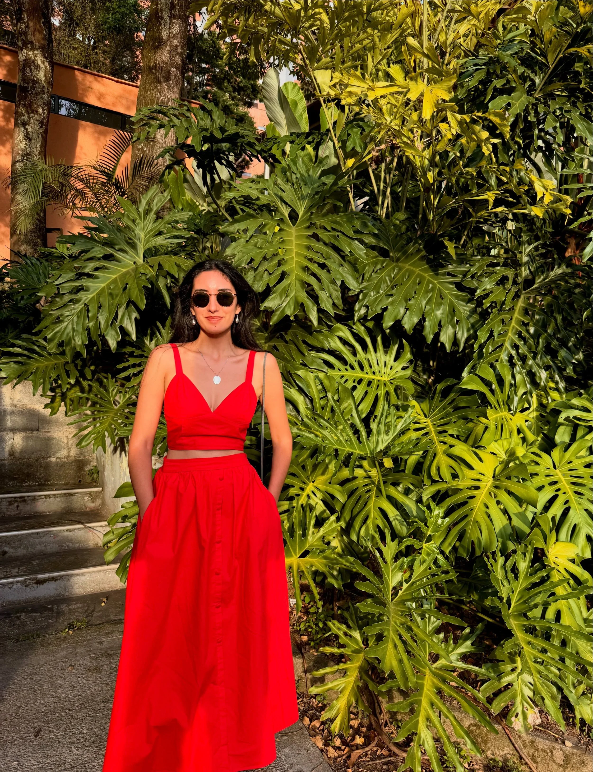 Good morning from Medellin! Trip brought to you by a noodle of credit card points &amp; lots of unbearable whining (from me) (directed at my husband) (everyone wish him a good time working in our hotel room while I look at art and edit my novel 😊)
