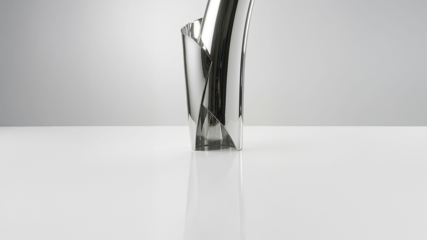 Close Up Spiral Vase