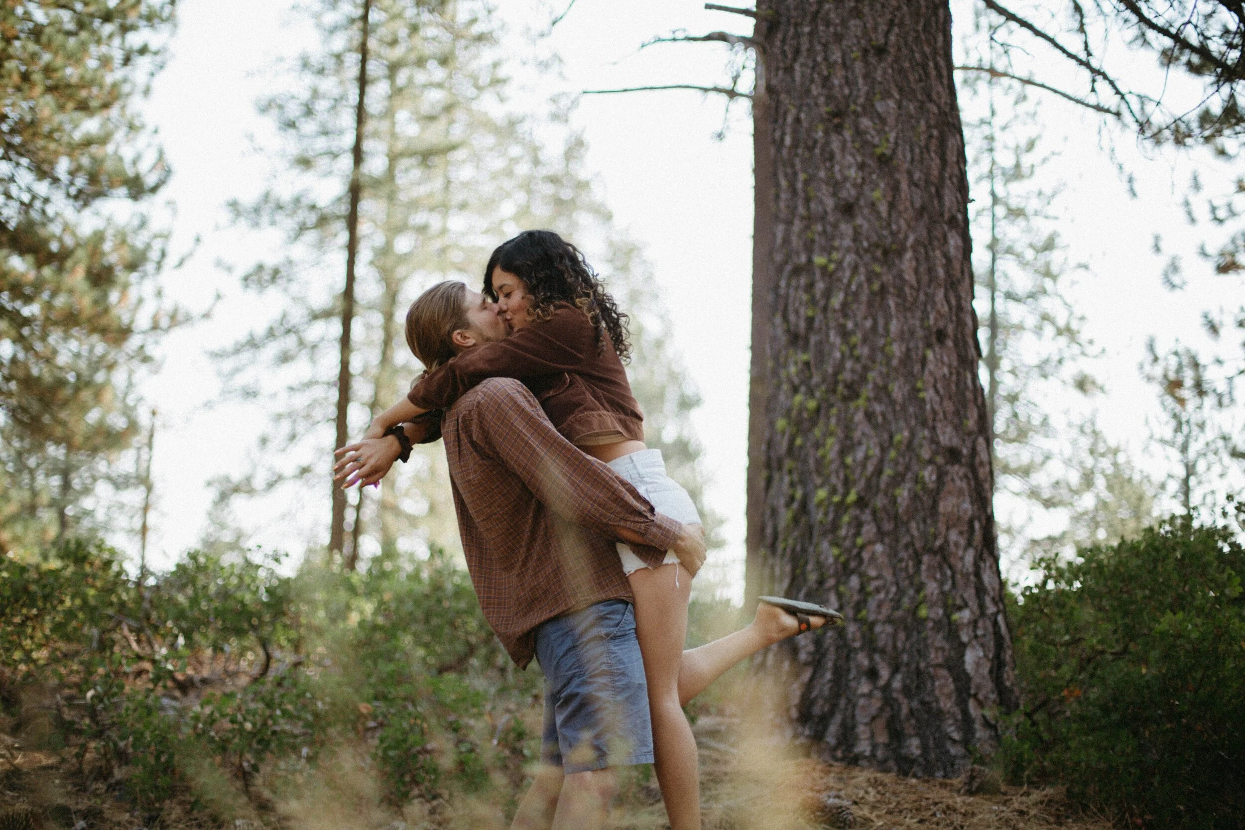 Raizah &amp; Niles | Truckee, California Donner State Park Engagement