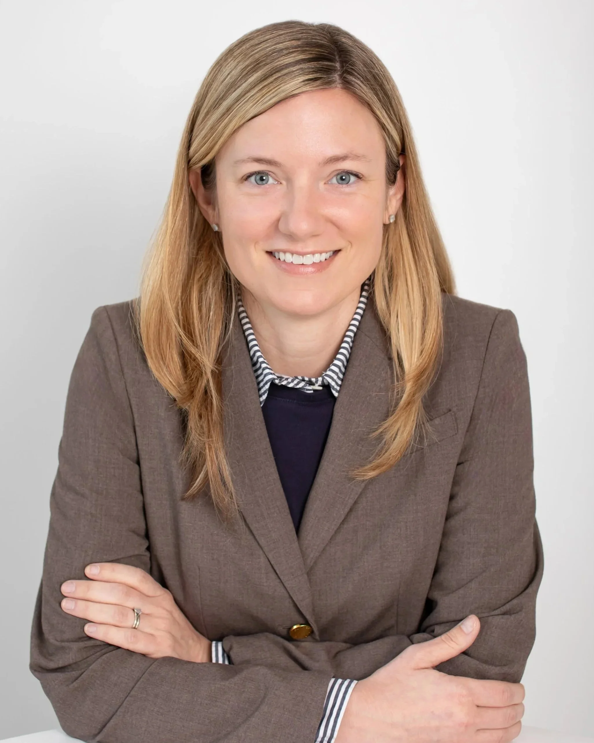 Cynthia Morrow Headshot