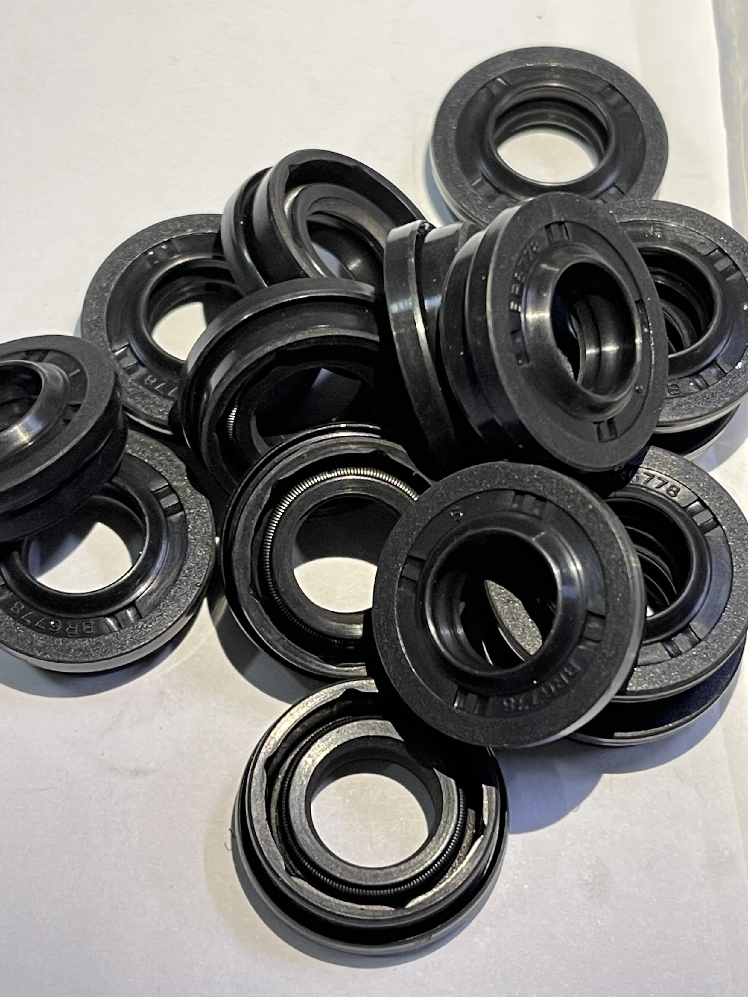 OIL SEAL