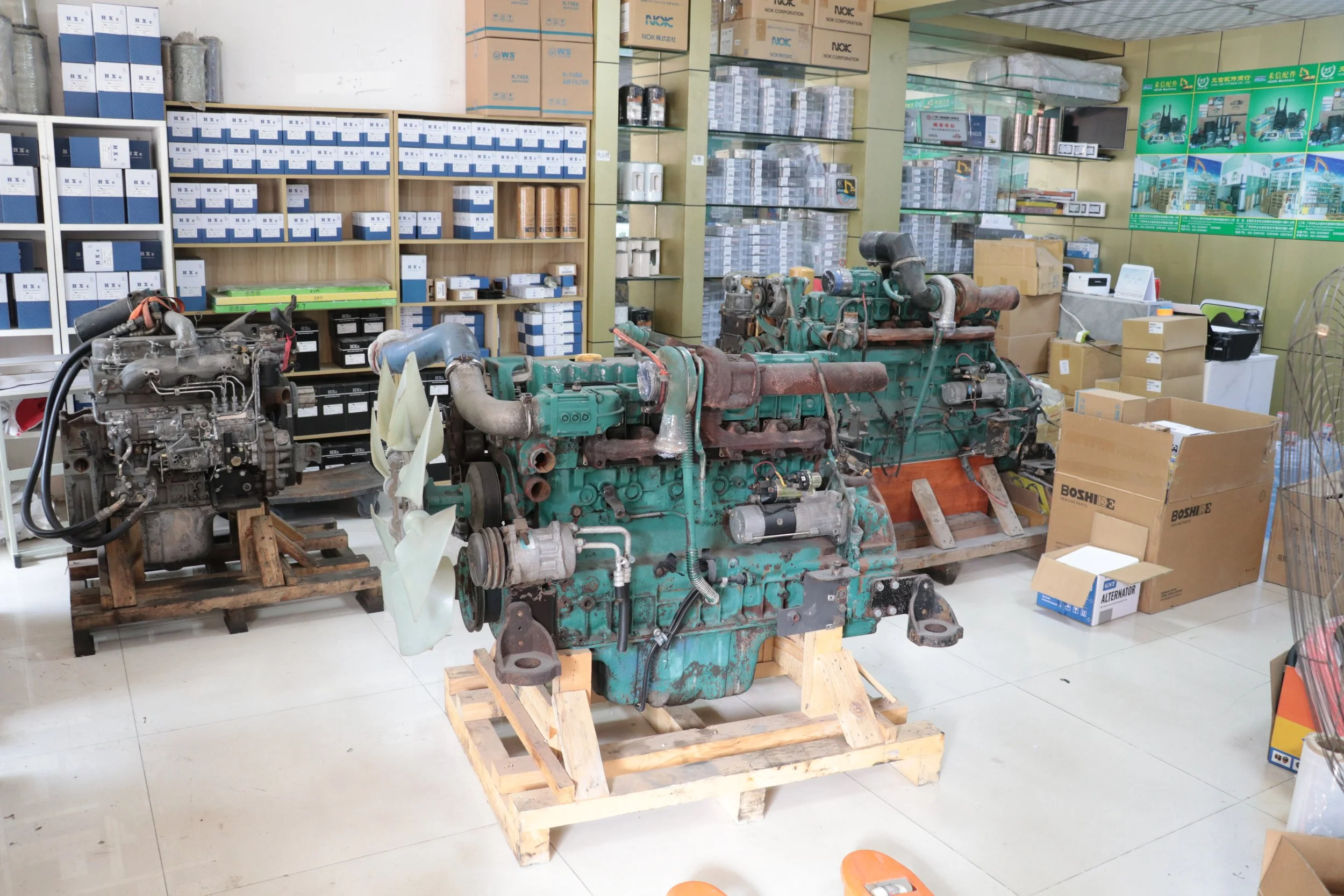 VOLVO D6E ENGINE