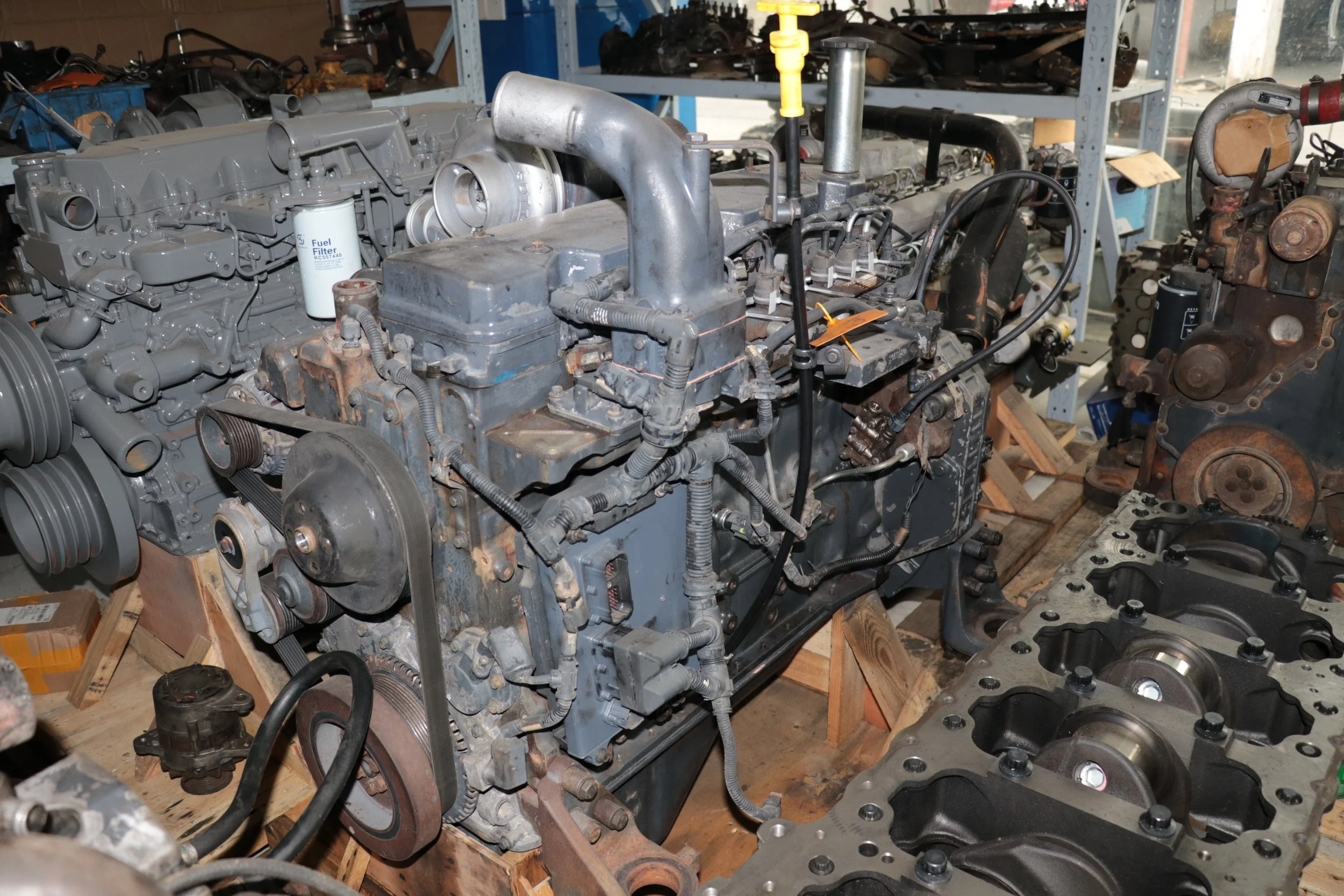 PC200-8 6D107 ENGINE