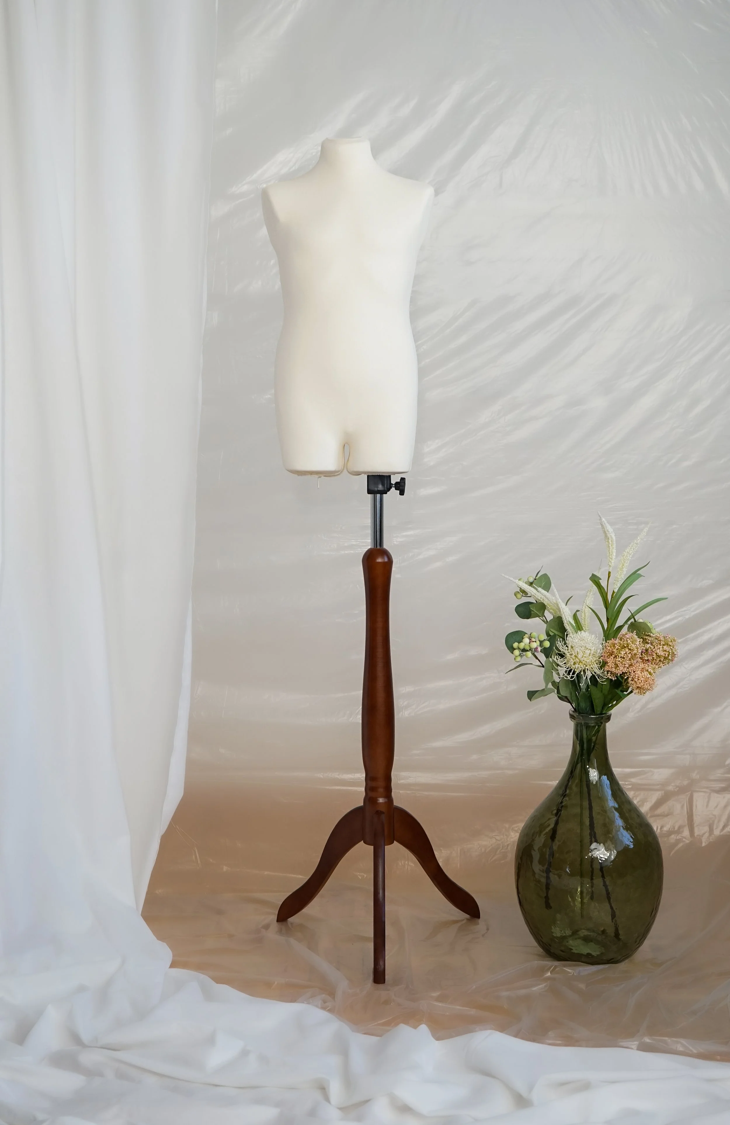 Mannequin de couture enfant 8 à 12 ans, buste de couture avec housse de couleur crème, trépied en bois