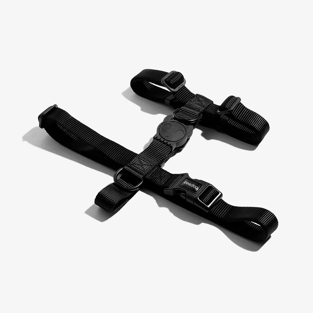 peitoral-h-para-cachorros-preto-gotham-zeedog-cachorro-pet-main-3.webp