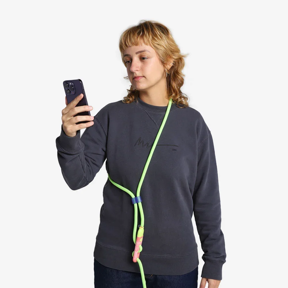 zeedog-dog-leashes-hands-free-leash-glo_main-5.webp