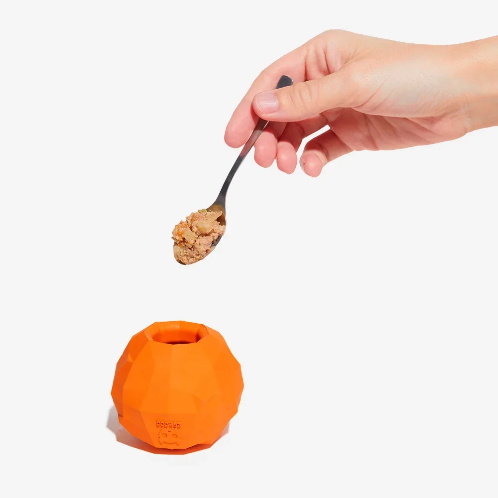 zee_dog_super_fruitz_rubber_toy_orange_main-4.webp