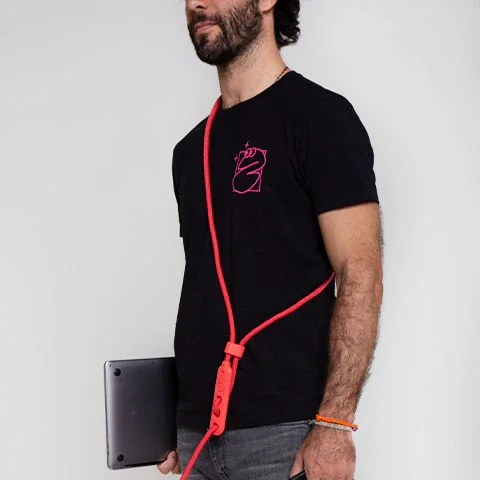 hover_zeedog-dog-leashes-hands-free-leash-neon-coral.webp
