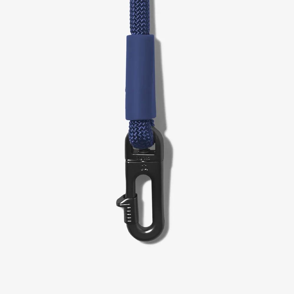 zeedog-dog-leashes-hands-free-leash-deep-blue_main-8.webp