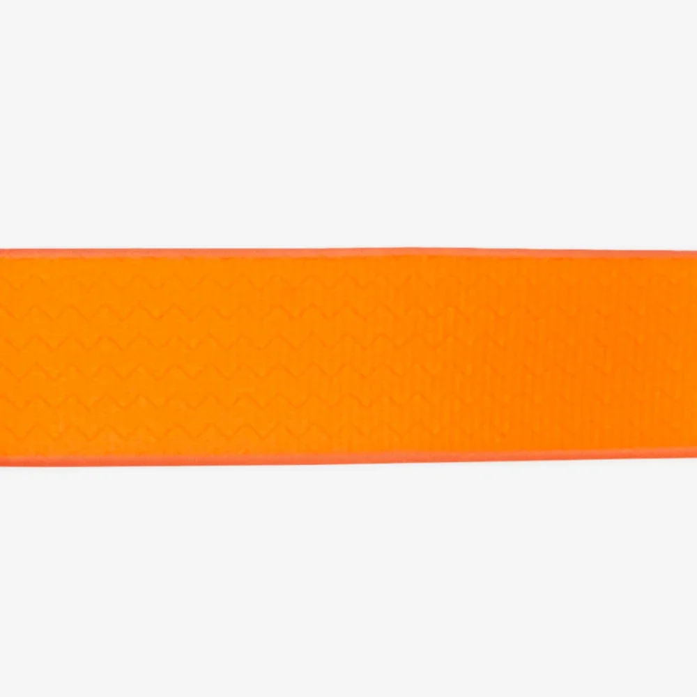 zee_dog_neopro_tangerine_dog_leash_main-6.webp
