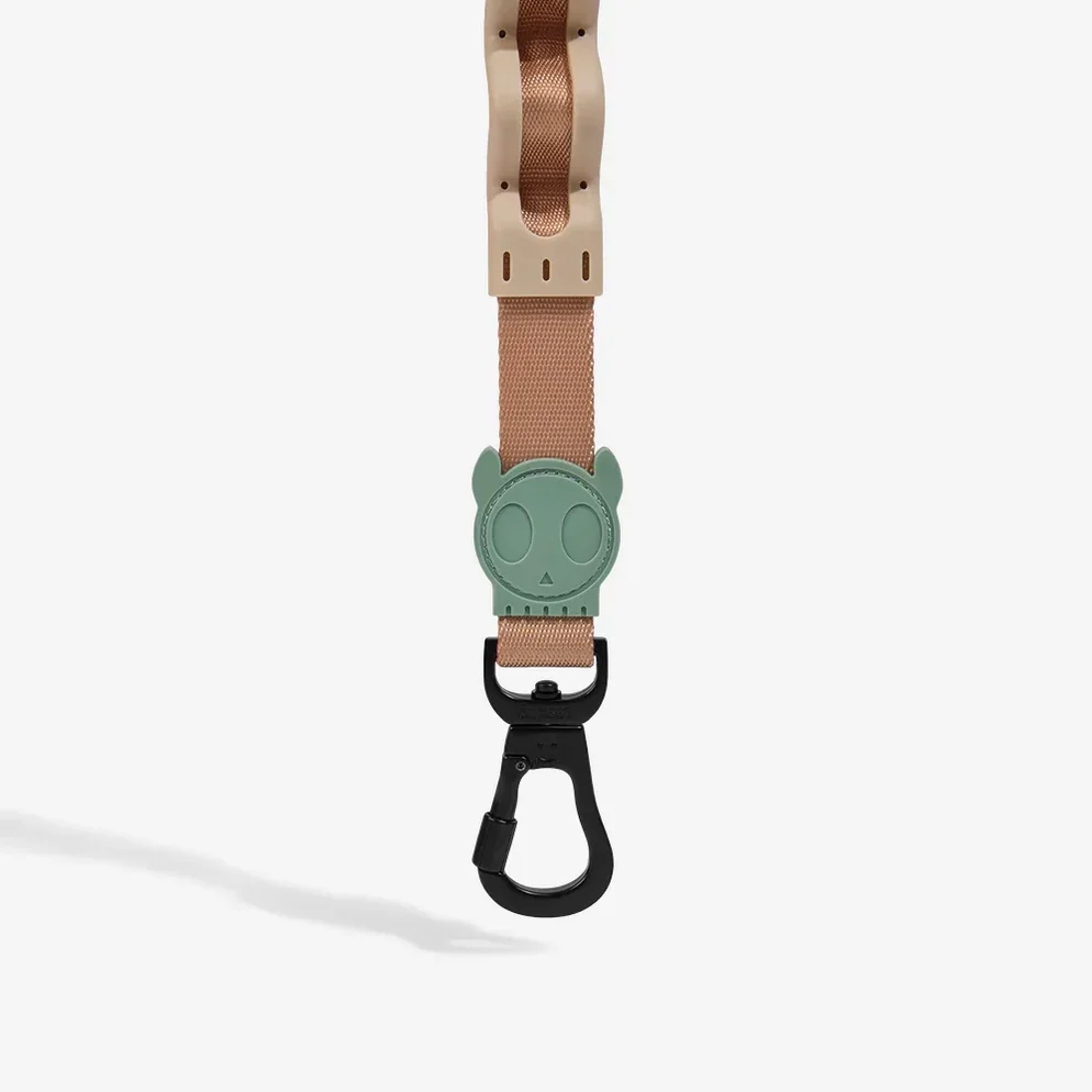 zeedog-ruff-leash-yucca_main-5_2376x_8764b0d9-b483-4b04-8fb9-eb9c428d6b45_994x994.webp