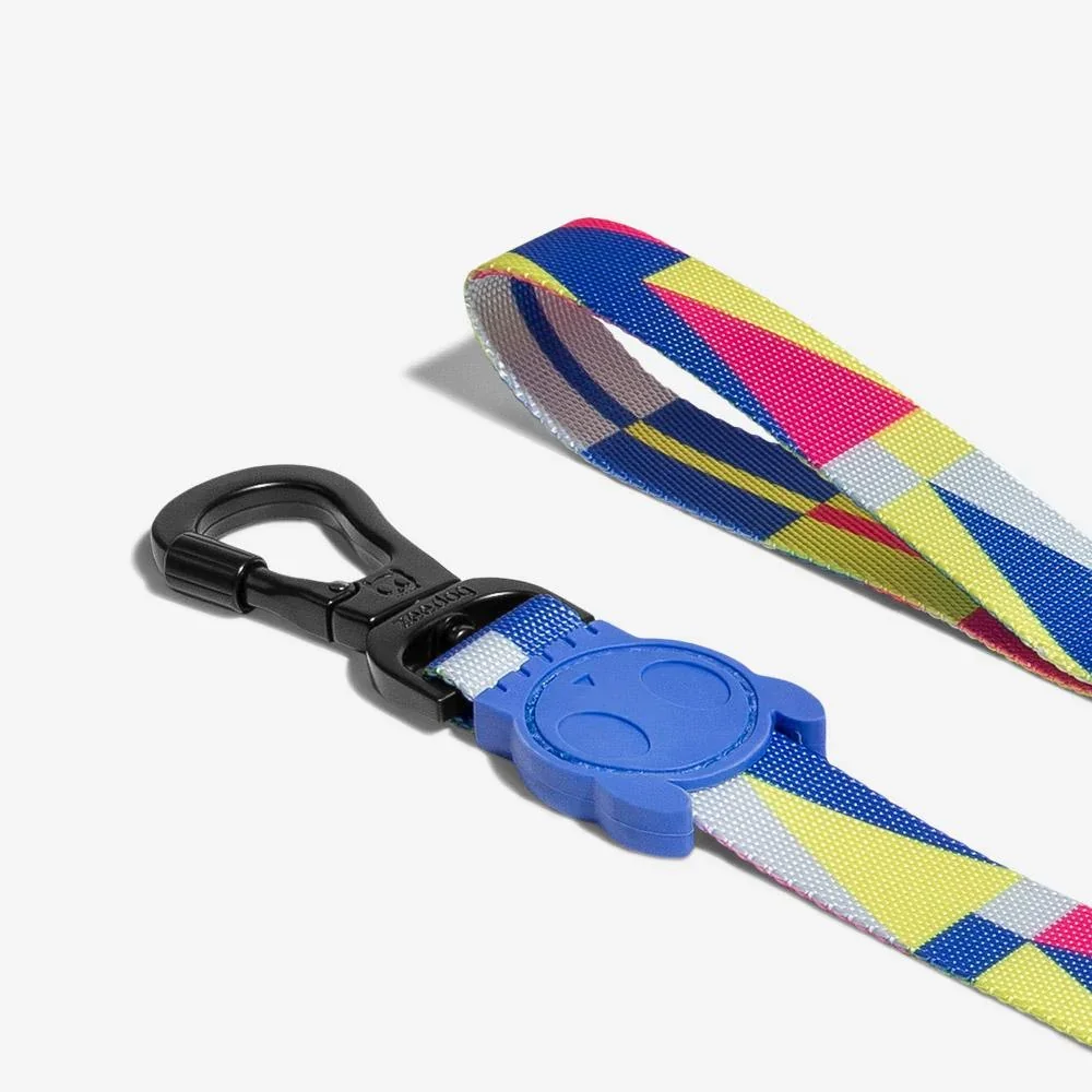 zeedog-dog-leash-volt_main-4_1296x_1e7a5865-5ee1-4f87-8839-a255666a927a_1024x1024@2x.webp