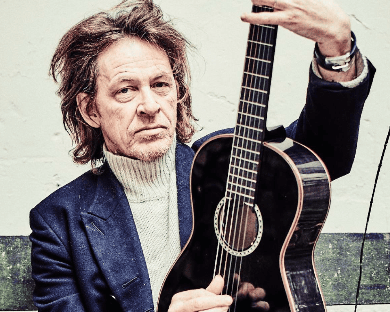 Dominic Miller with K yairi 6