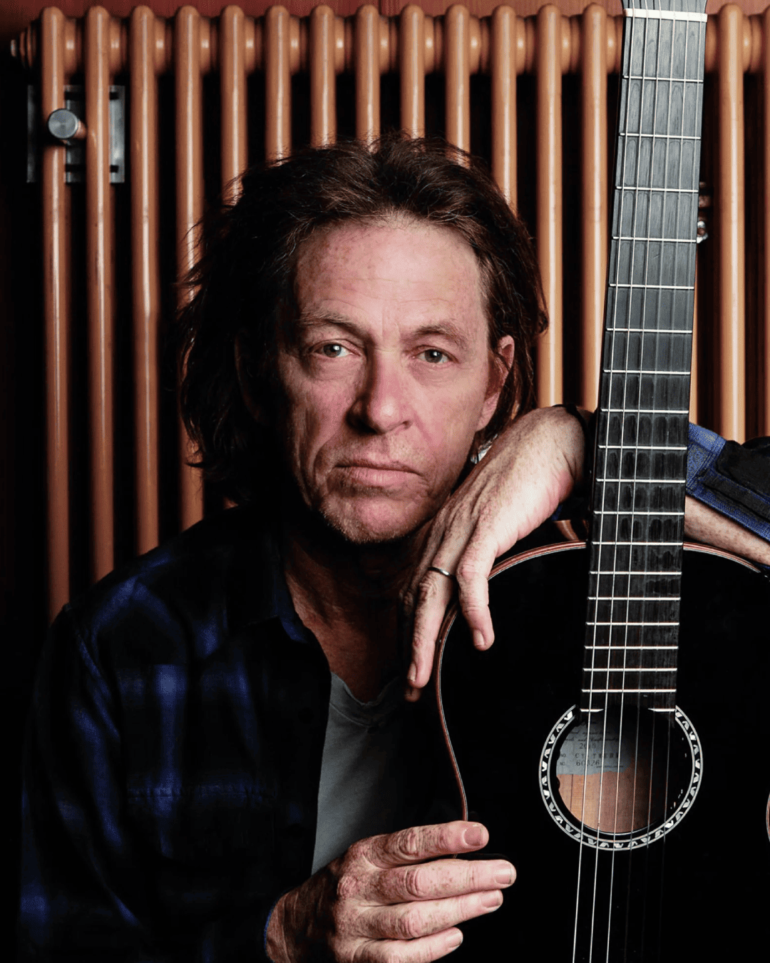 Dominic Miller with K yairi 7