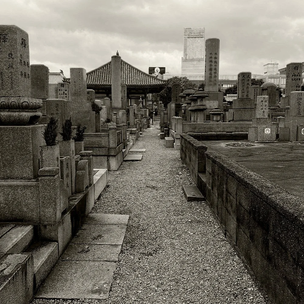 Masoleum 2.jpg