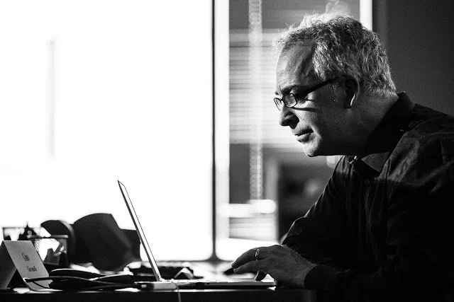 Portrait of Gino Giovannelli, digital marketer and adjunct professor - NK the Marketer spotlight