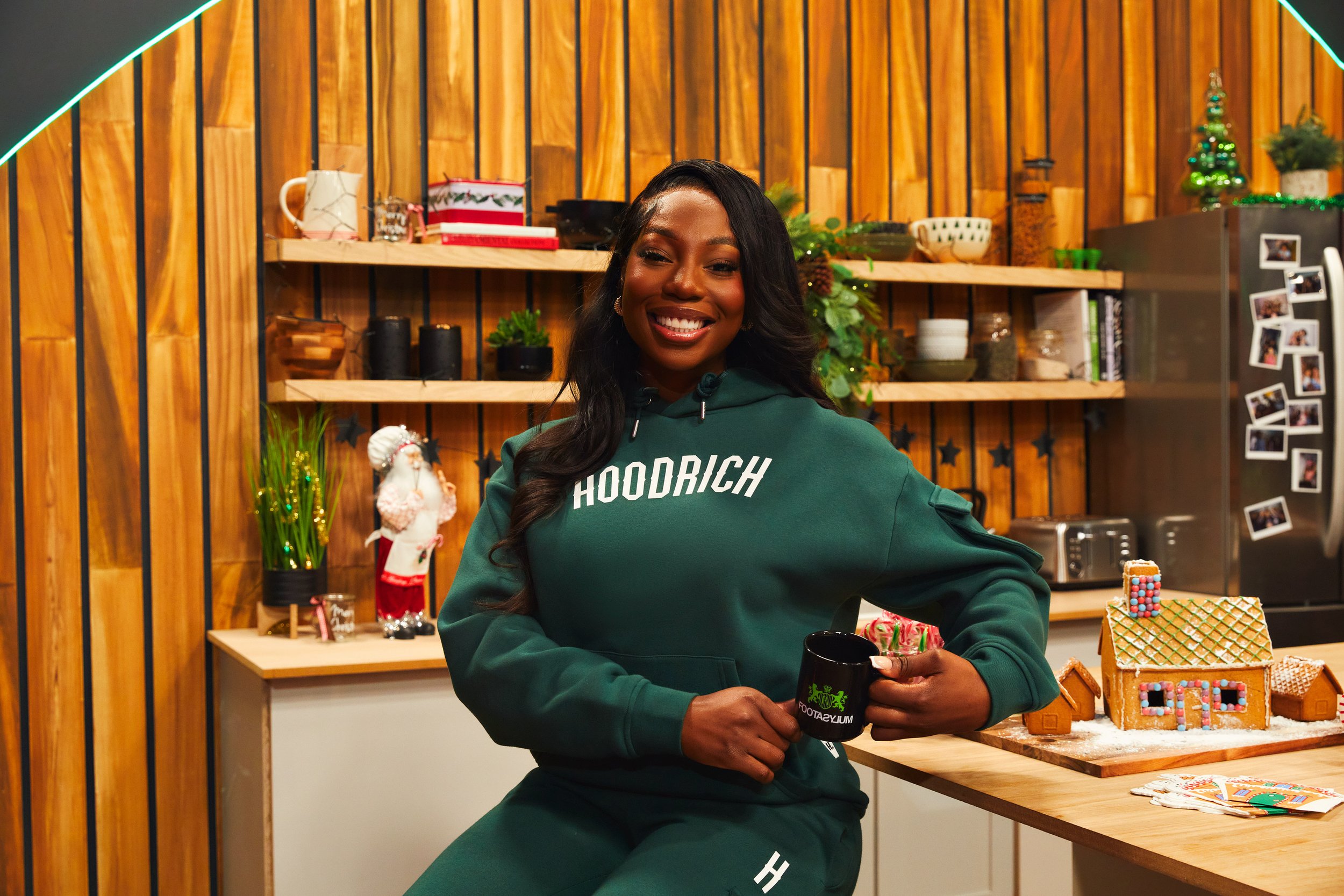 Christmas2022_Womens_Hoodrich_1_0474.jpg