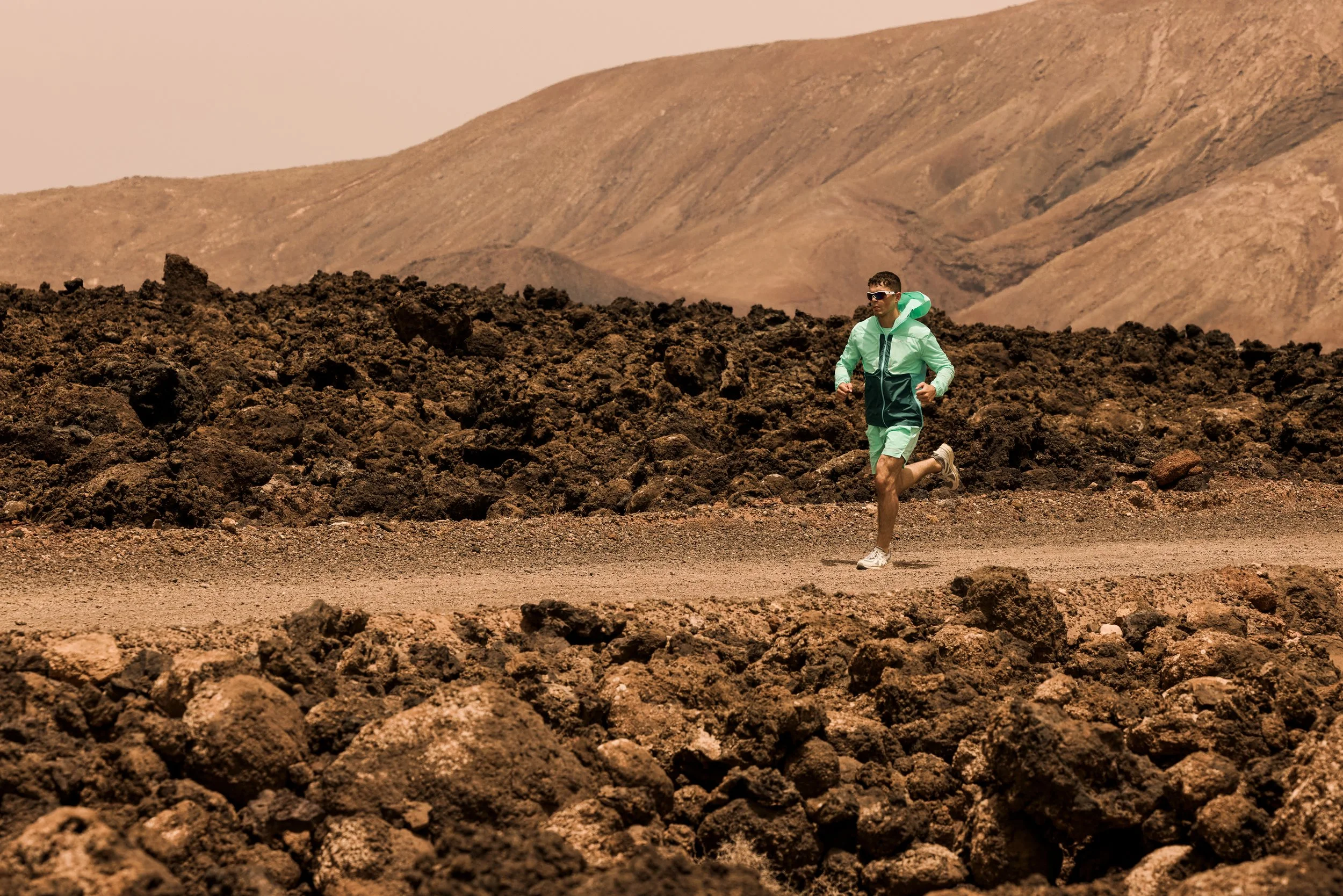 MONTERRAIN_Q3_OUTFIT_4_03.jpg