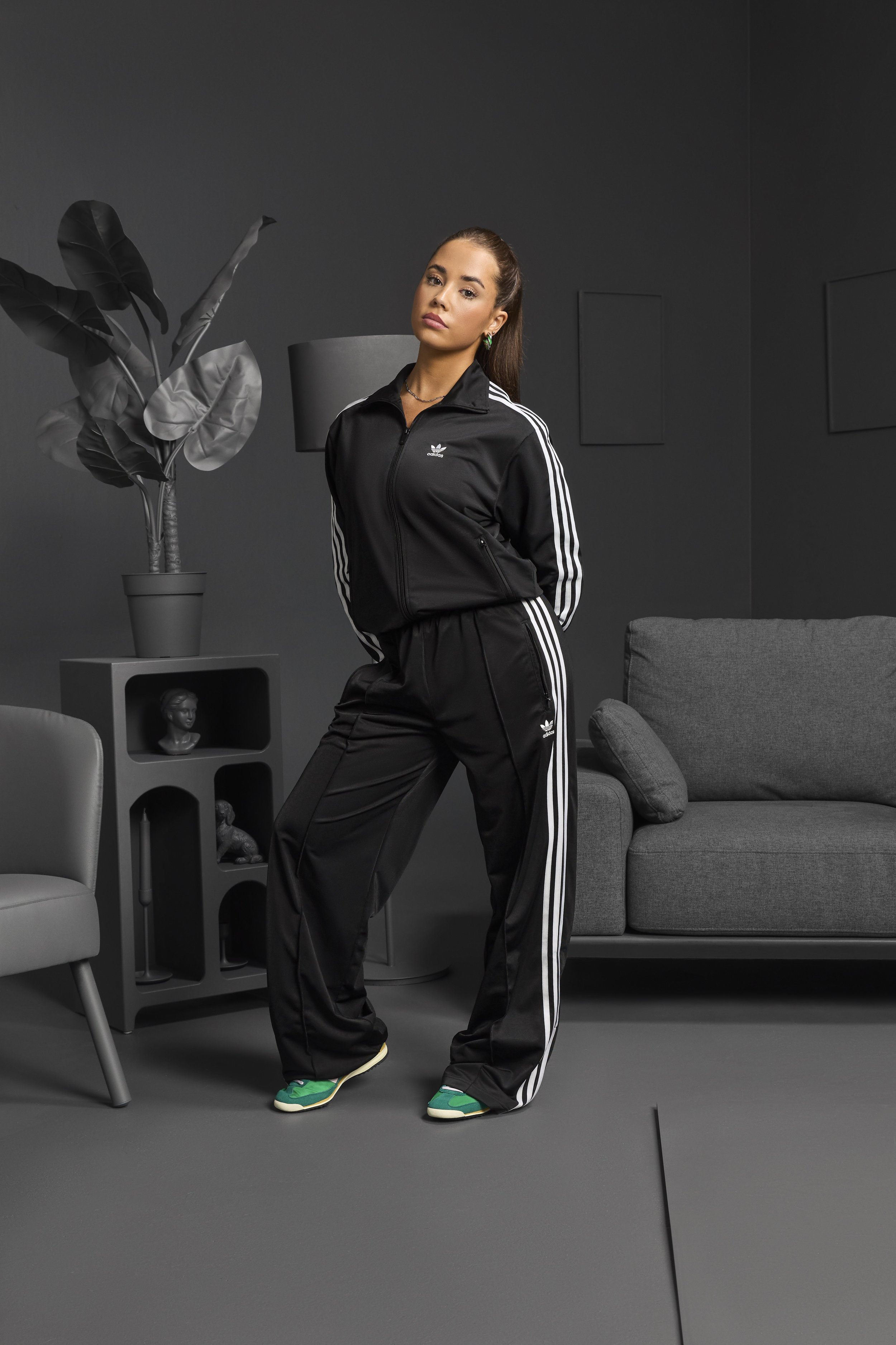 ADI_FB_Outfit2_12.jpg