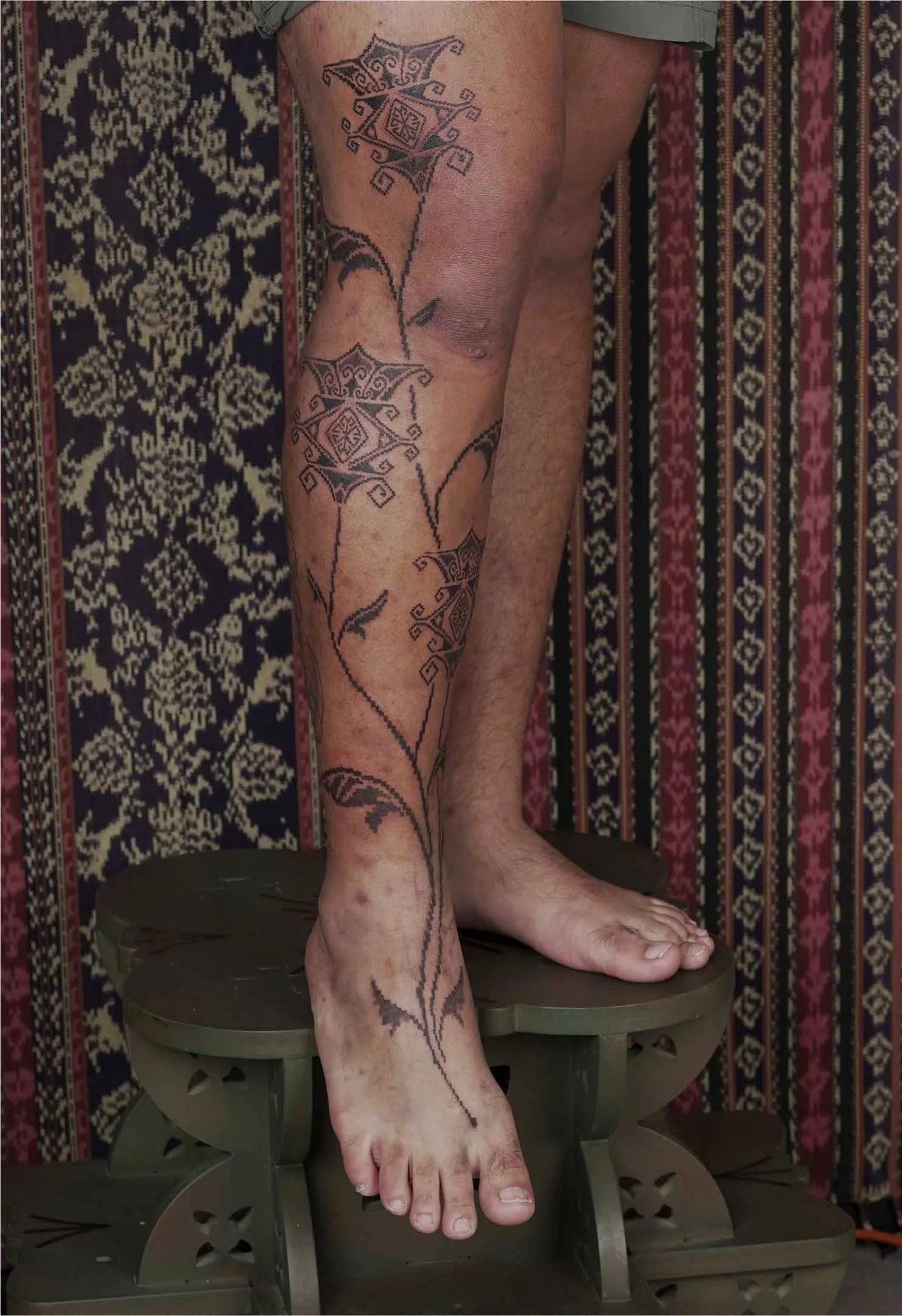 leg sleeves ornamental flower tattoo inspired by batik motif of Indonesia by Sukanasikucing