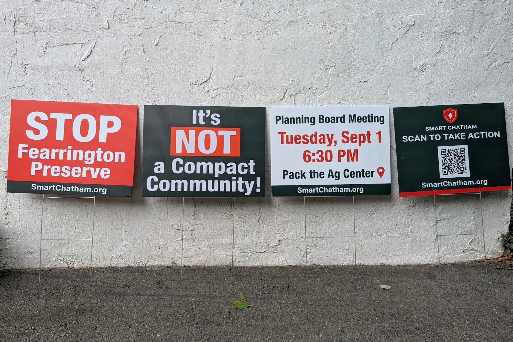 Show Your Support: Official Smart Chatham Yard Signs Are Here!