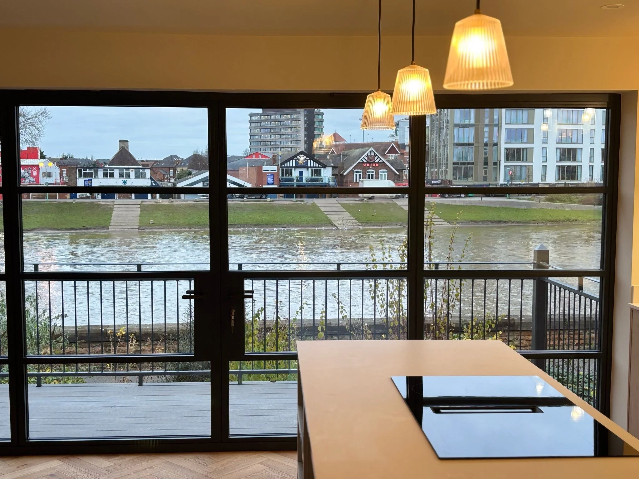 Quayside close after 7.JPG