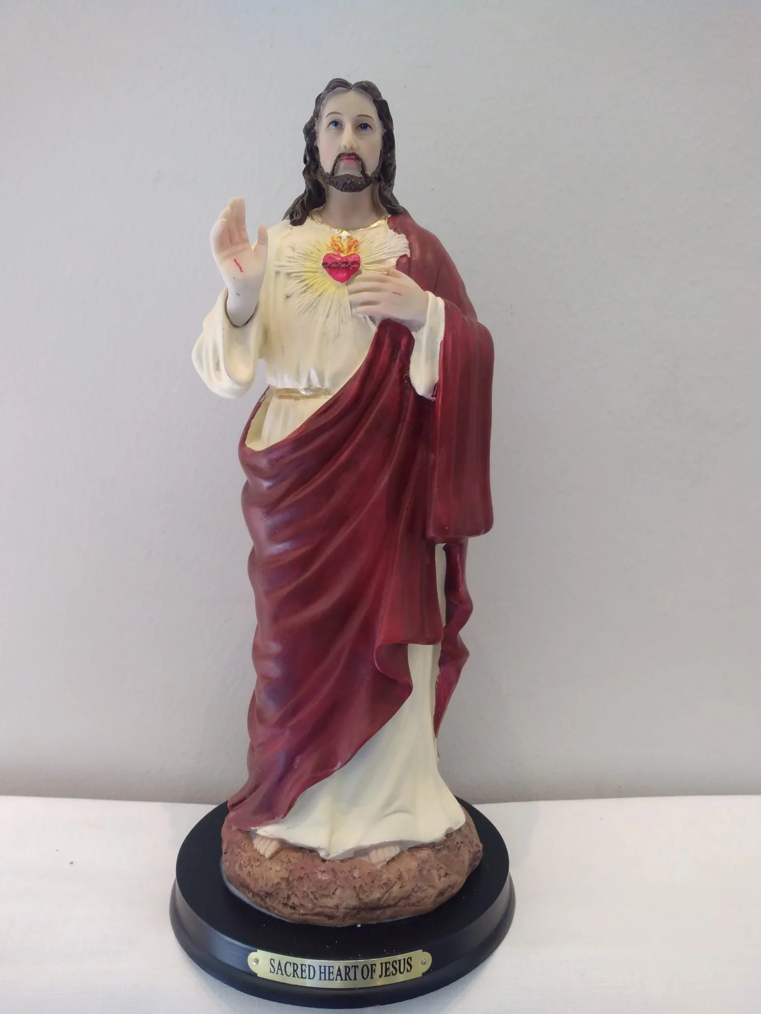 Sacred Heart of Jesus Statue